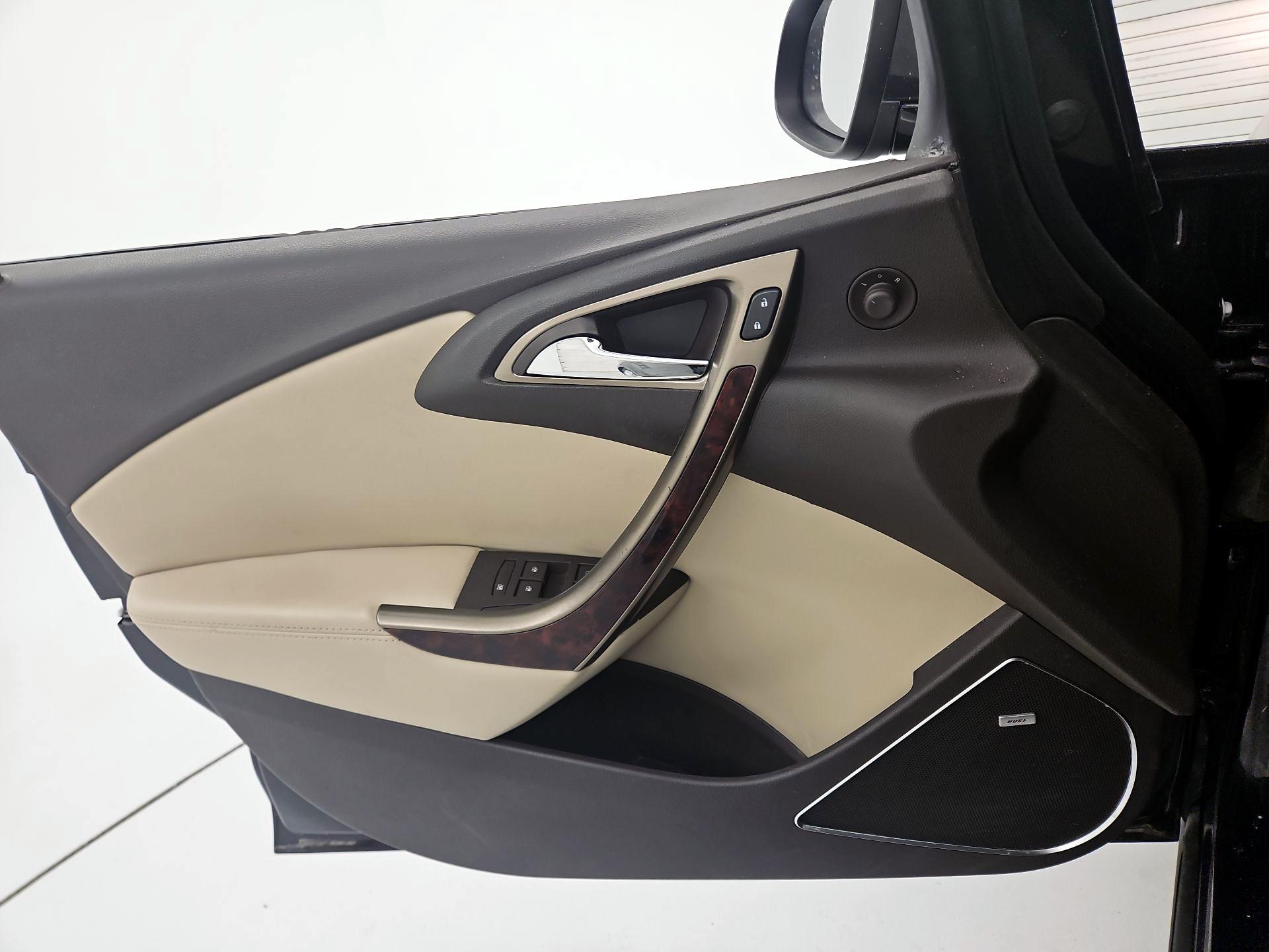 Thumbnail: 2016 Buick Verano - 12