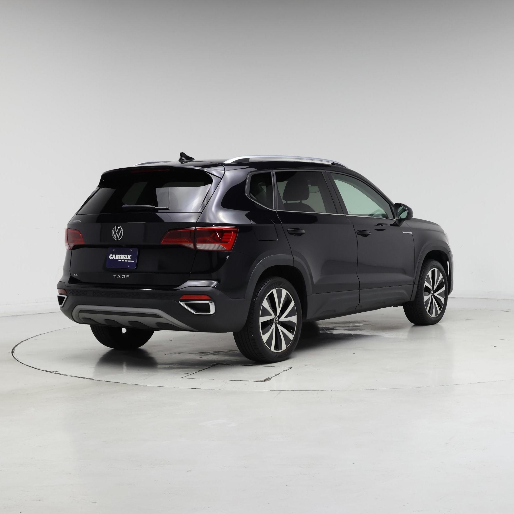 Thumbnail: 2023 Volkswagen Taos - 8