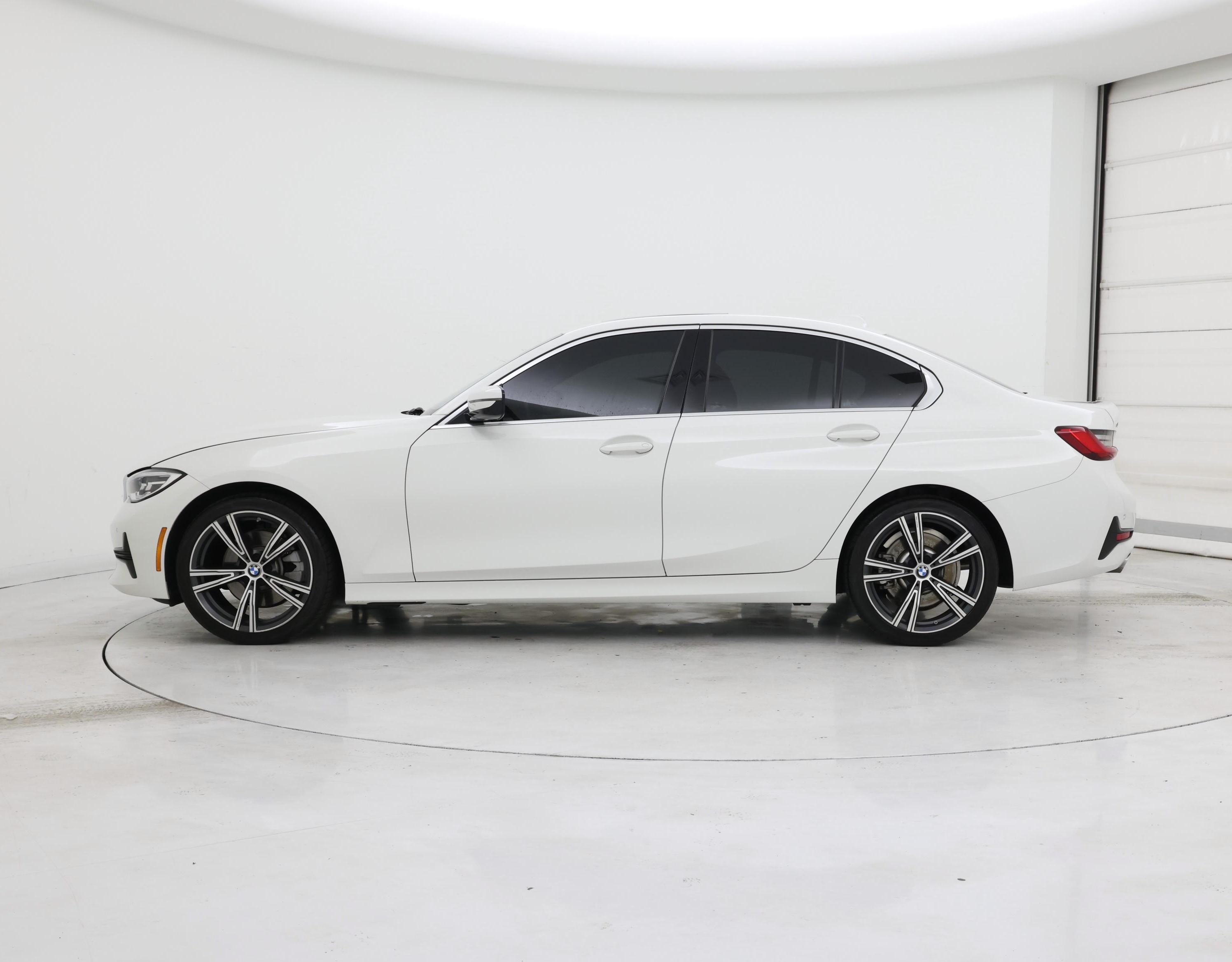 Thumbnail: 2020 BMW 3 Series - 3