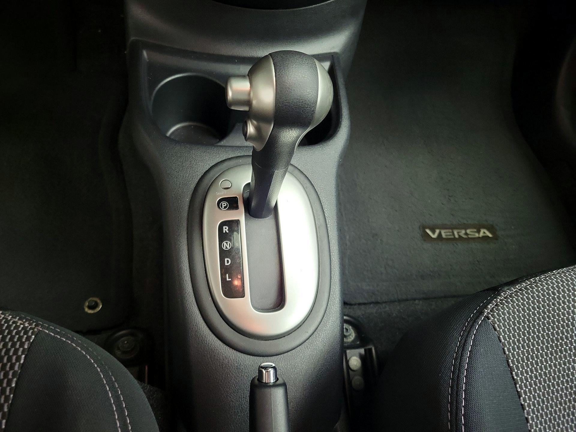 Thumbnail: 2014 Nissan Versa - 16