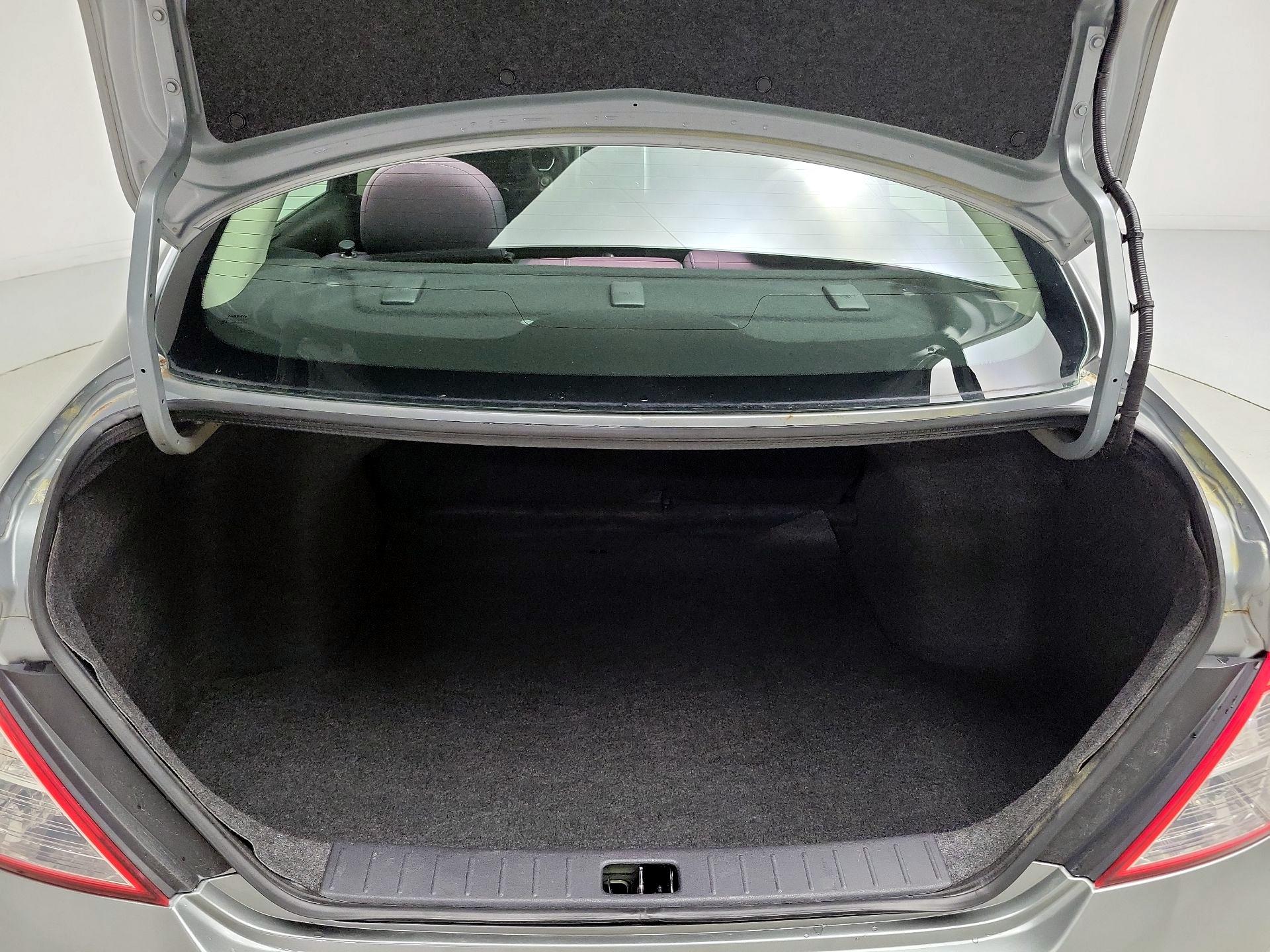 Thumbnail: 2014 Nissan Versa - 19