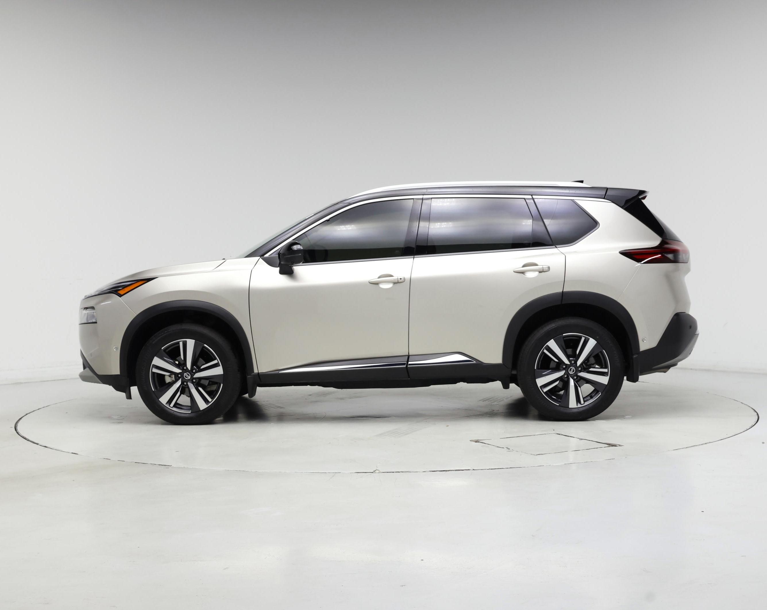 Thumbnail: 2021 Nissan Rogue - 3