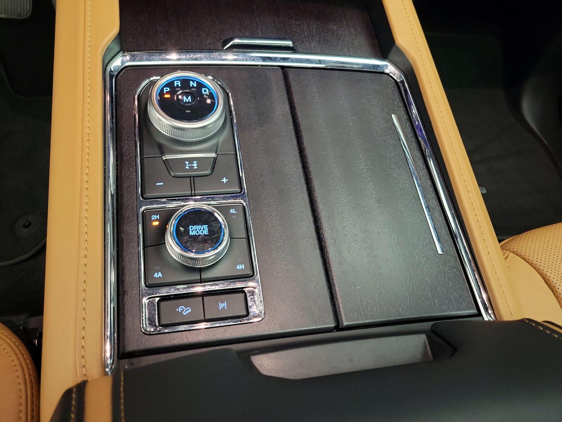 Thumbnail: 2023 Ford Expedition MAX - 17