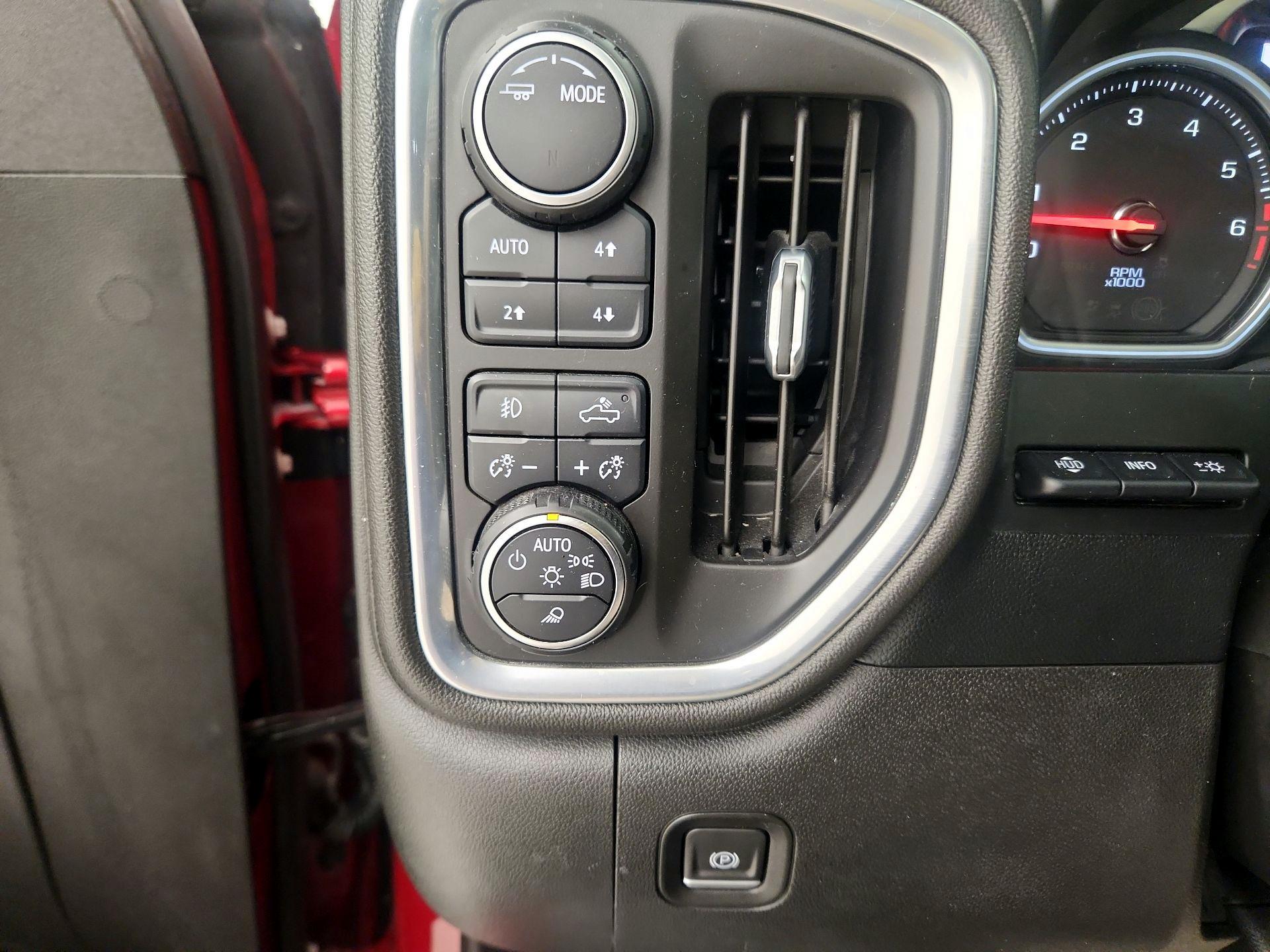Thumbnail: 2022 Chevrolet Silverado 1500 - 13