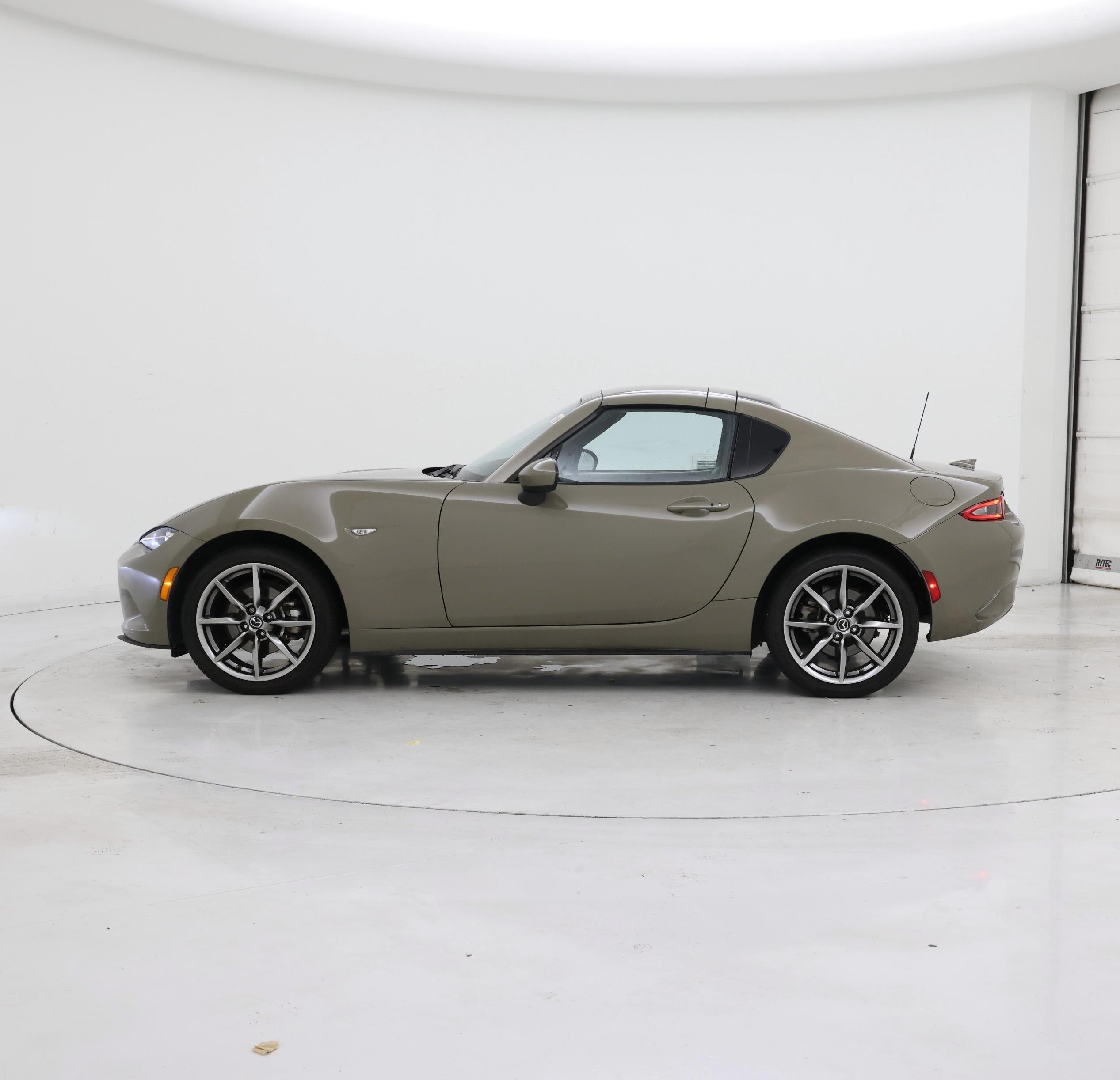 Thumbnail: 2023 Mazda MX-5 Miata - 3