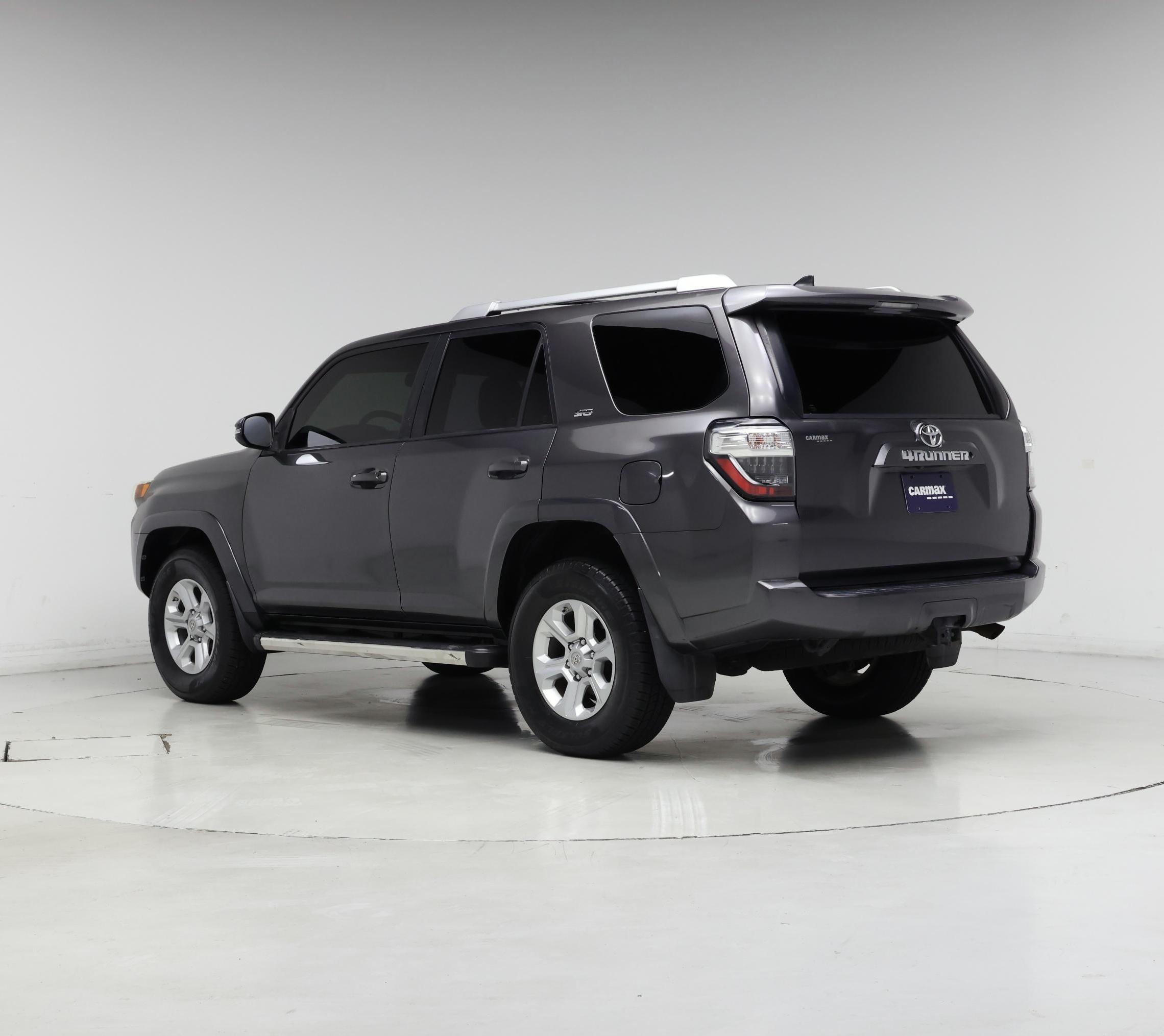 Thumbnail: 2017 Toyota 4Runner - 2