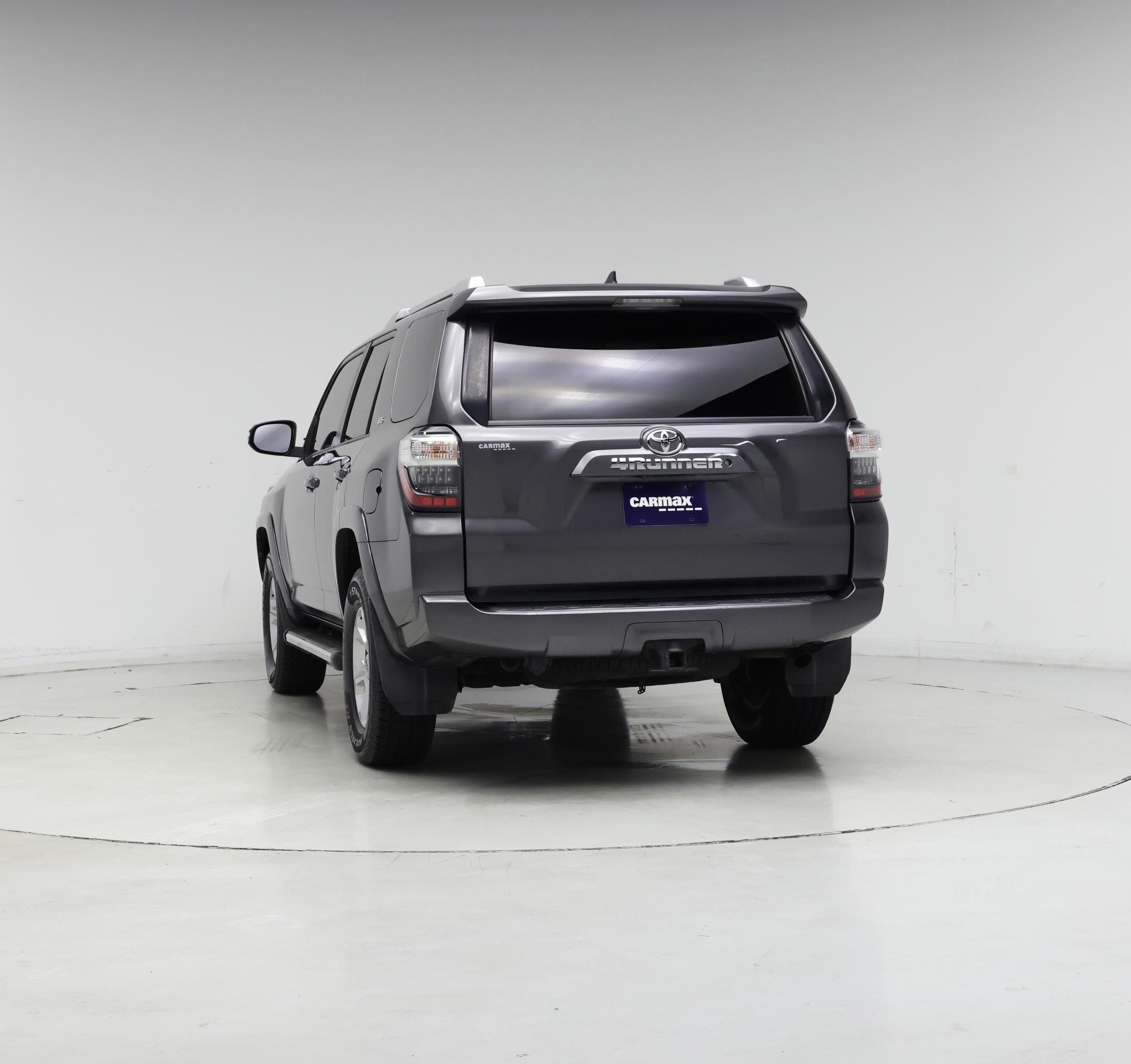 Thumbnail: 2017 Toyota 4Runner - 6