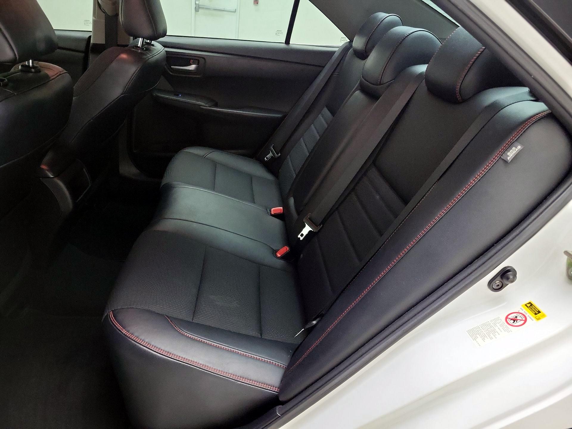 Thumbnail: 2016 Toyota Camry - 19