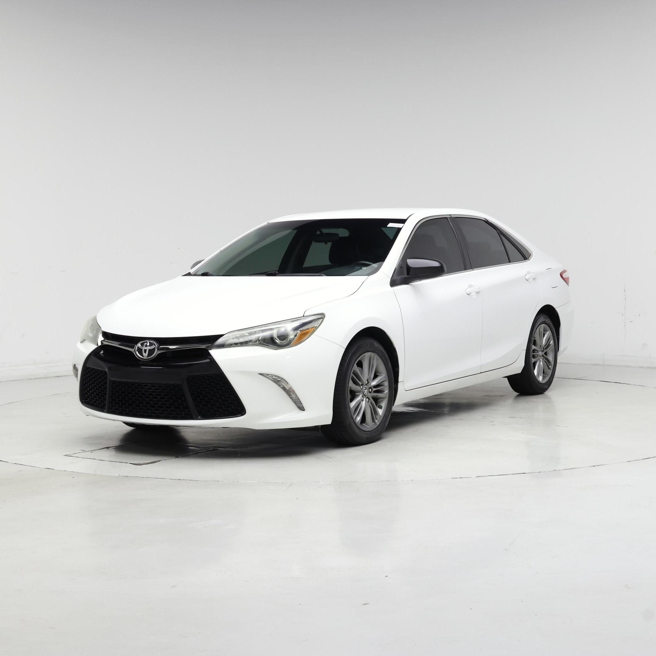 Thumbnail: 2016 Toyota Camry - 4