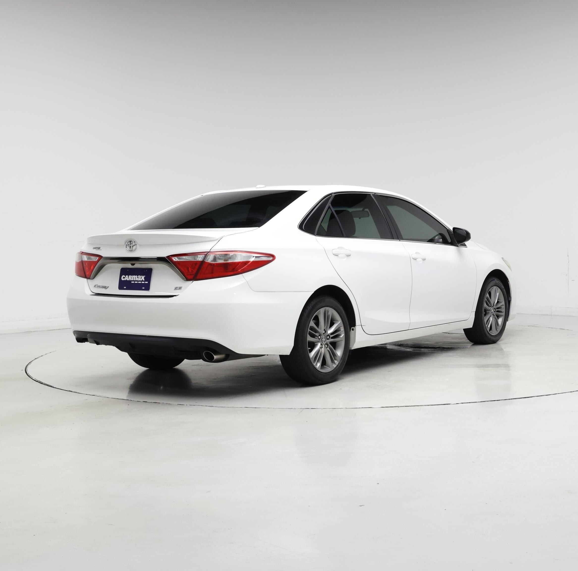 Thumbnail: 2016 Toyota Camry - 8