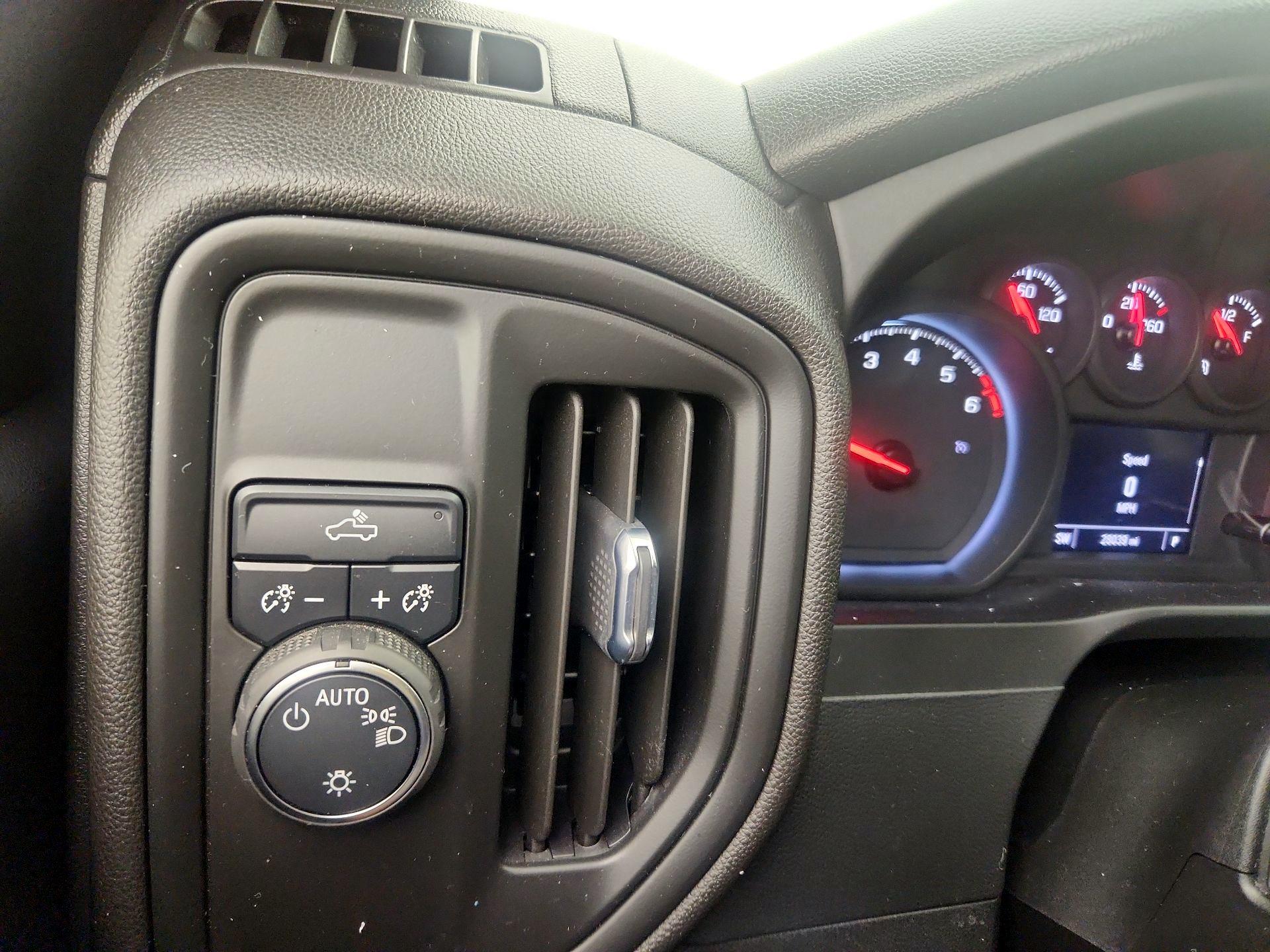 Thumbnail: 2022 Chevrolet Silverado 1500 - 13