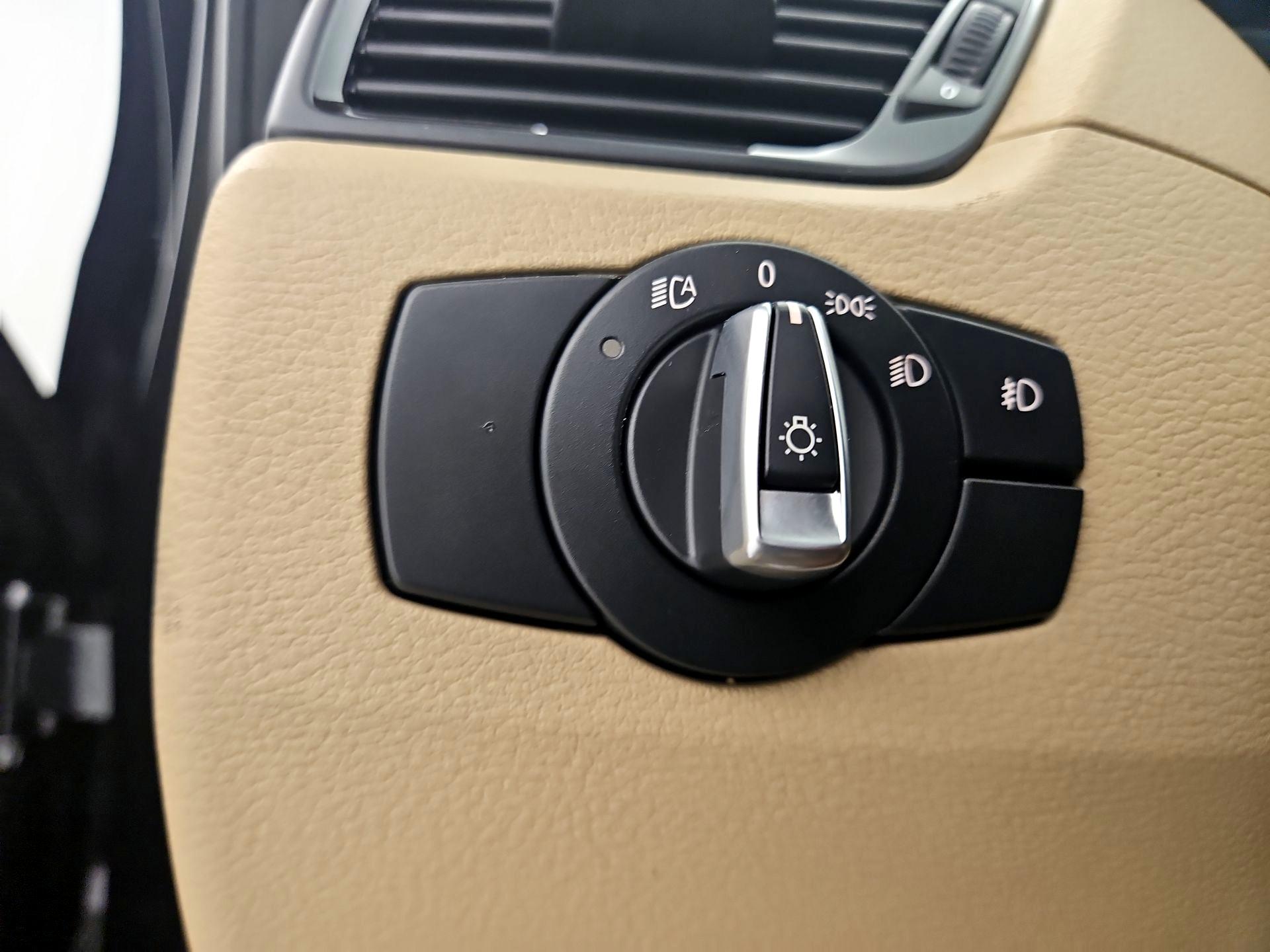 Thumbnail: 2015 BMW X1 - 13