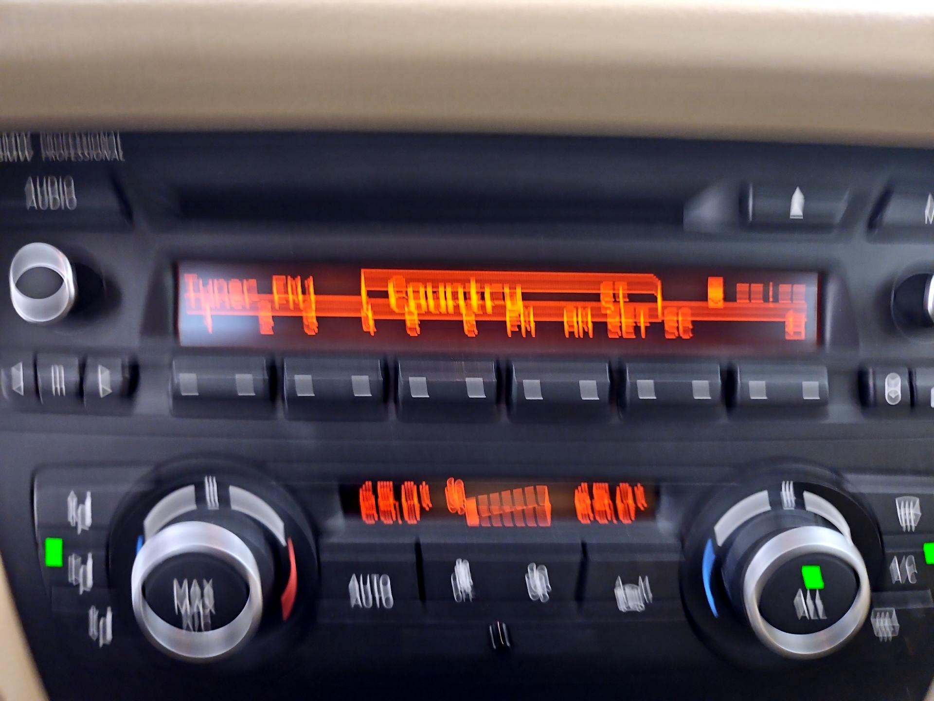 Thumbnail: 2015 BMW X1 - 14