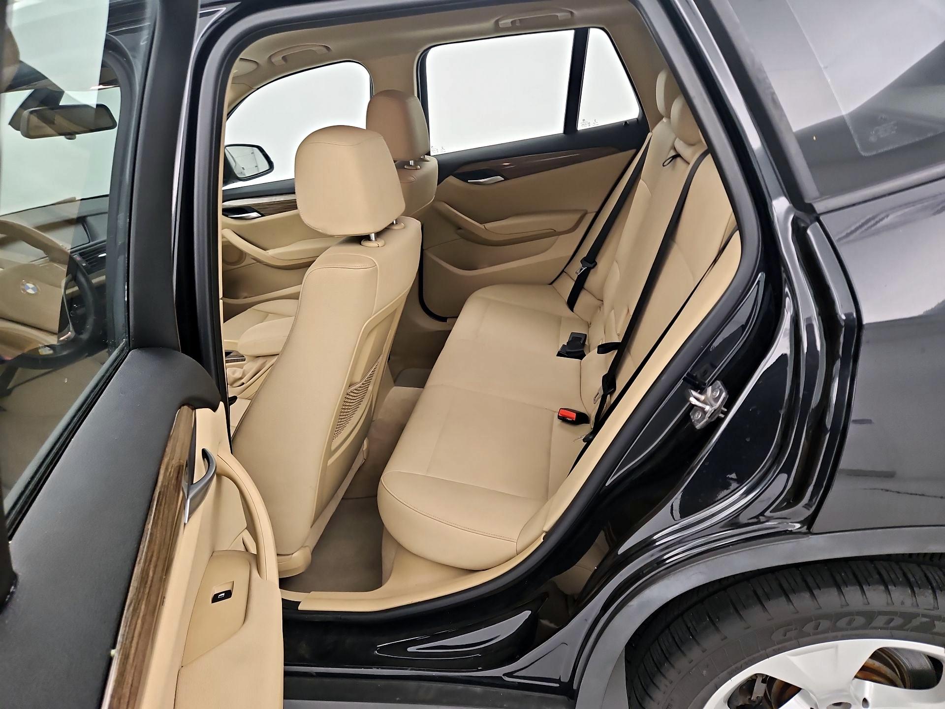 Thumbnail: 2015 BMW X1 - 18