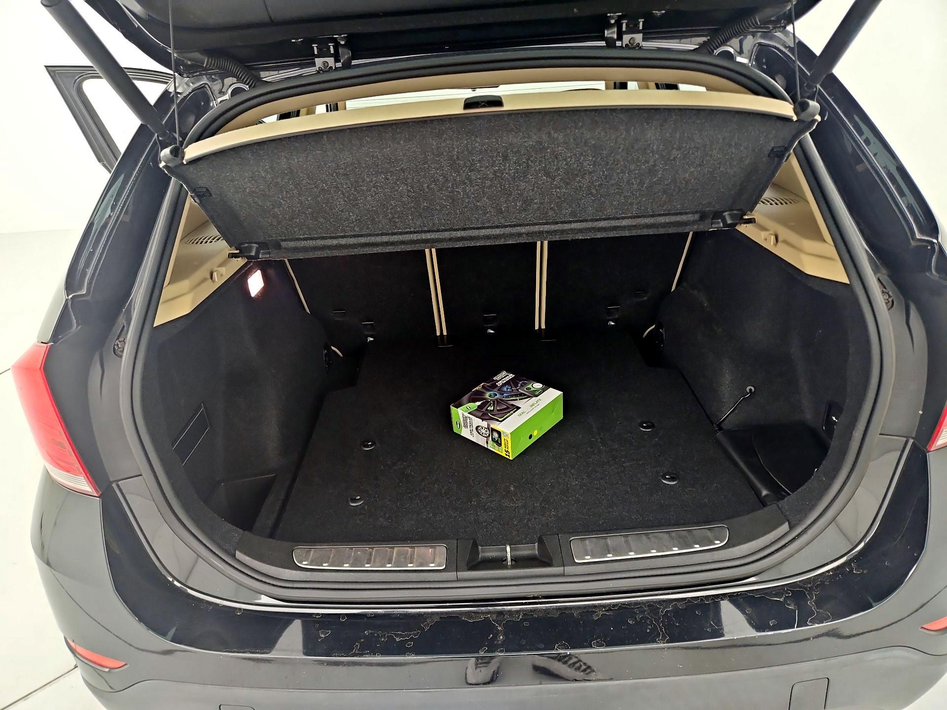 Thumbnail: 2015 BMW X1 - 19