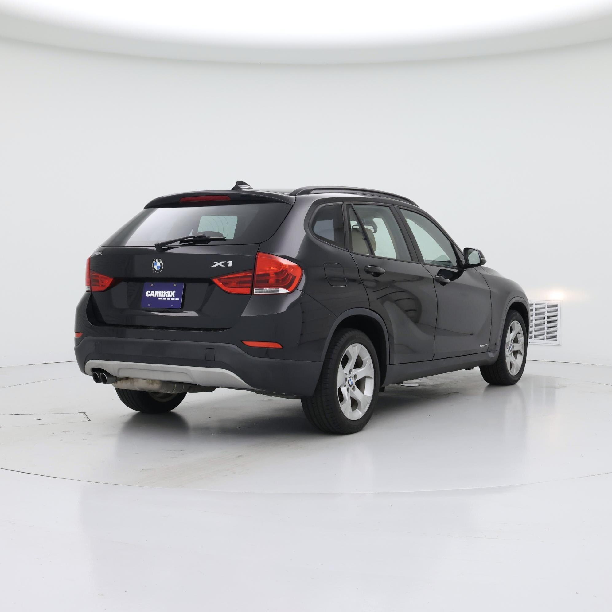 Thumbnail: 2015 BMW X1 - 8