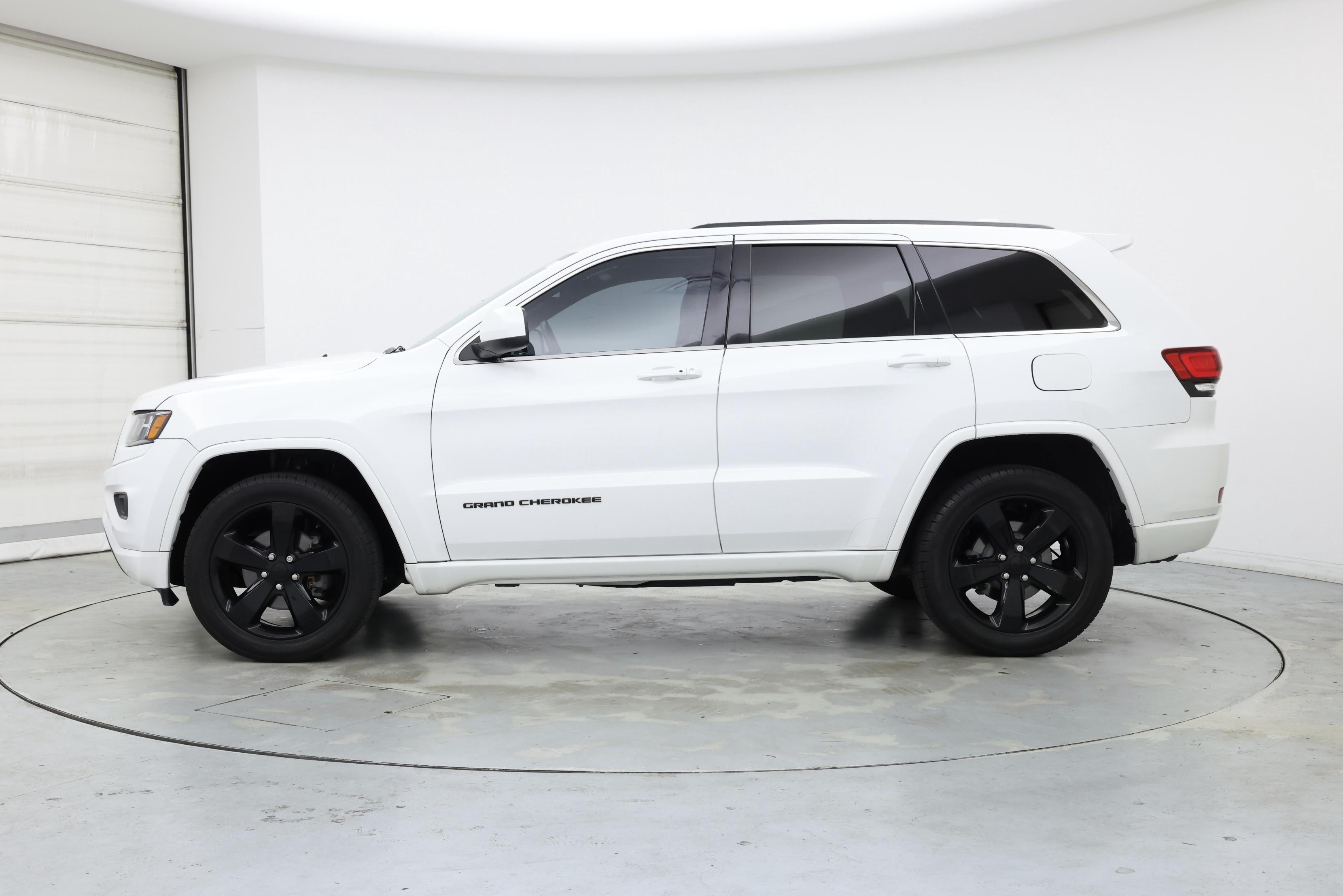 Thumbnail: 2015 Jeep Grand Cherokee - 3