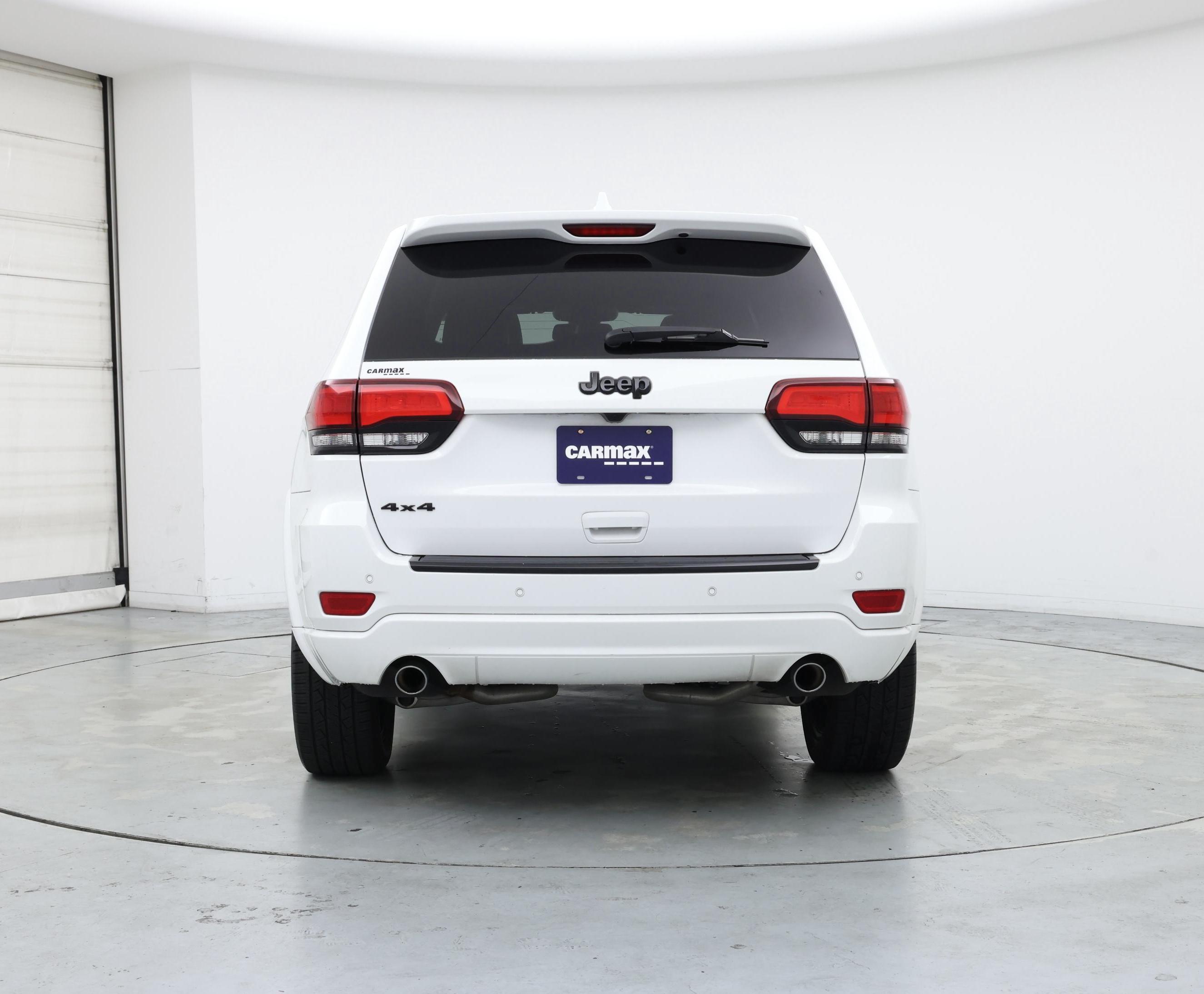 Thumbnail: 2015 Jeep Grand Cherokee - 6