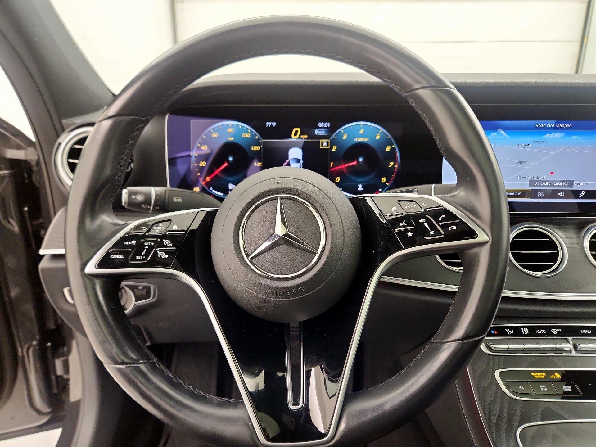 Thumbnail: 2022 Mercedes-Benz E-Class - 10