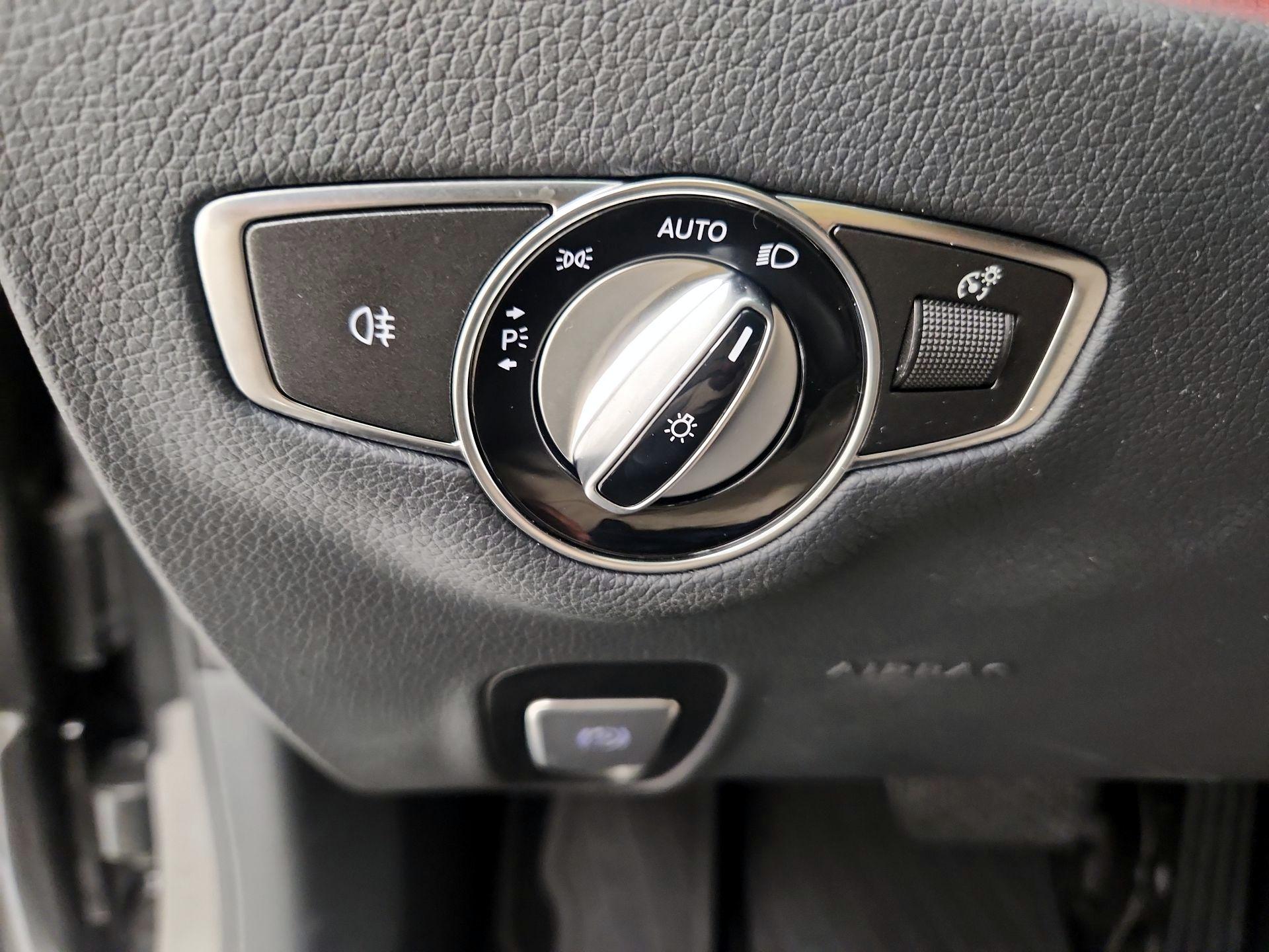 Thumbnail: 2022 Mercedes-Benz E-Class - 13