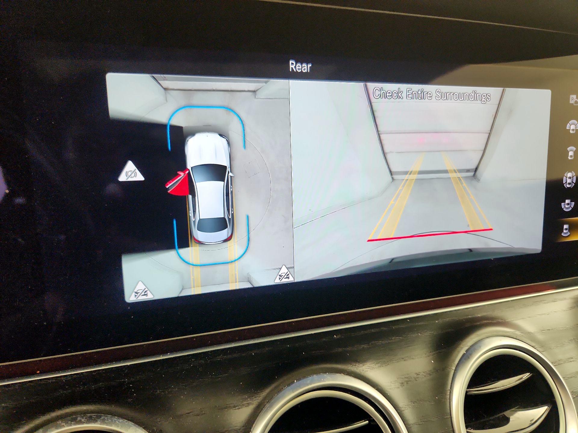 Thumbnail: 2022 Mercedes-Benz E-Class - 15