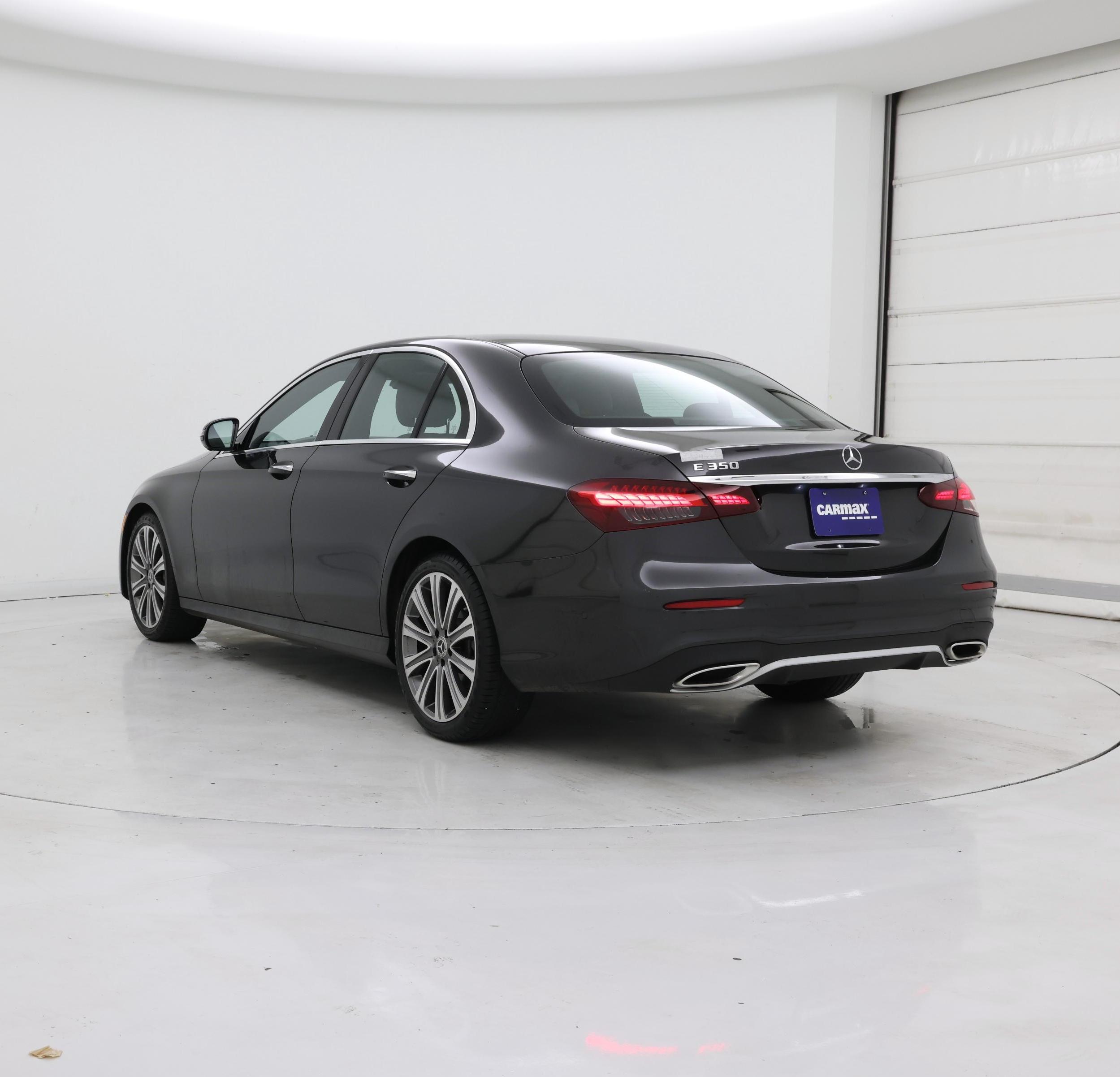 Thumbnail: 2022 Mercedes-Benz E-Class - 2