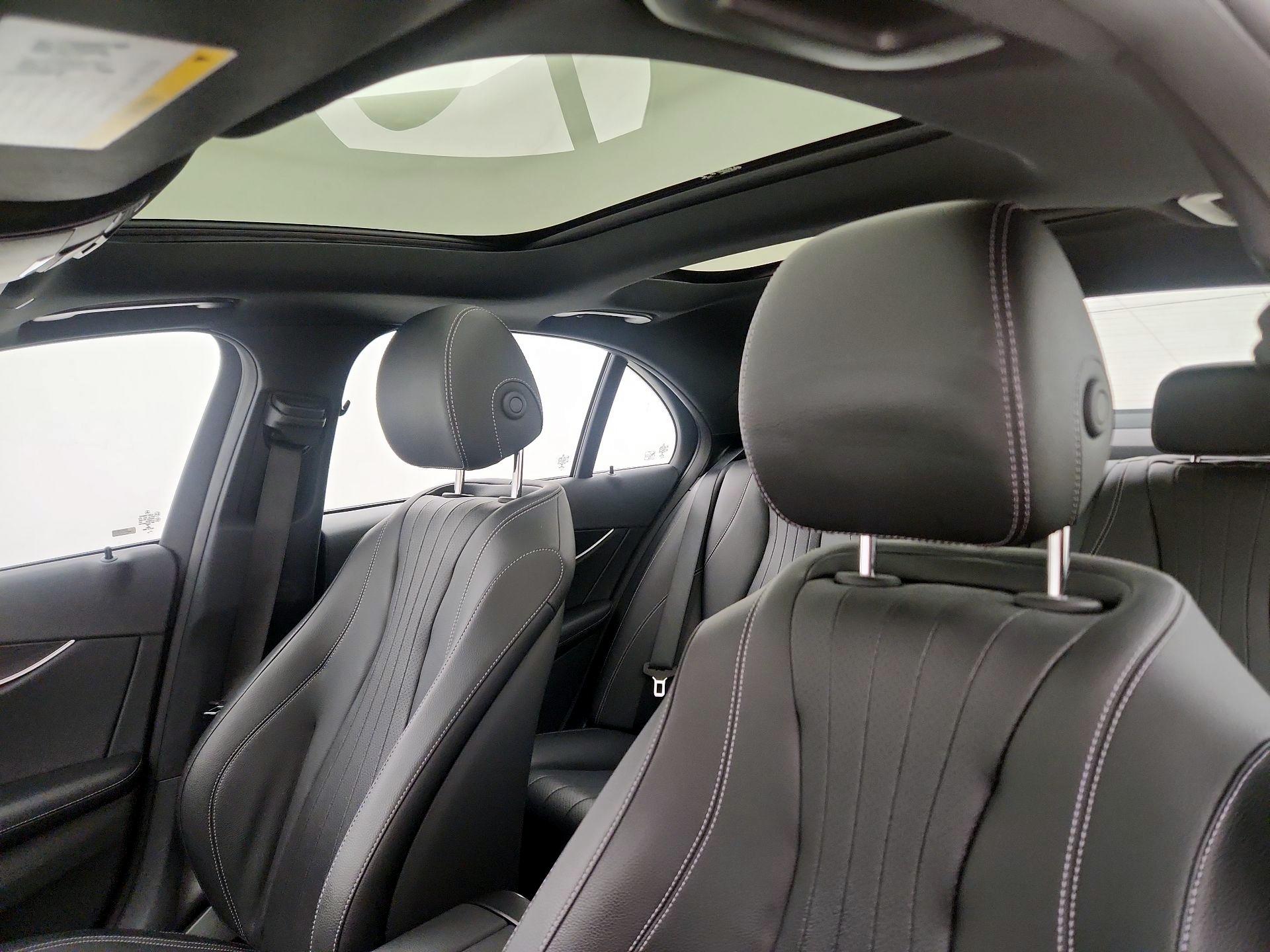 Thumbnail: 2022 Mercedes-Benz E-Class - 20