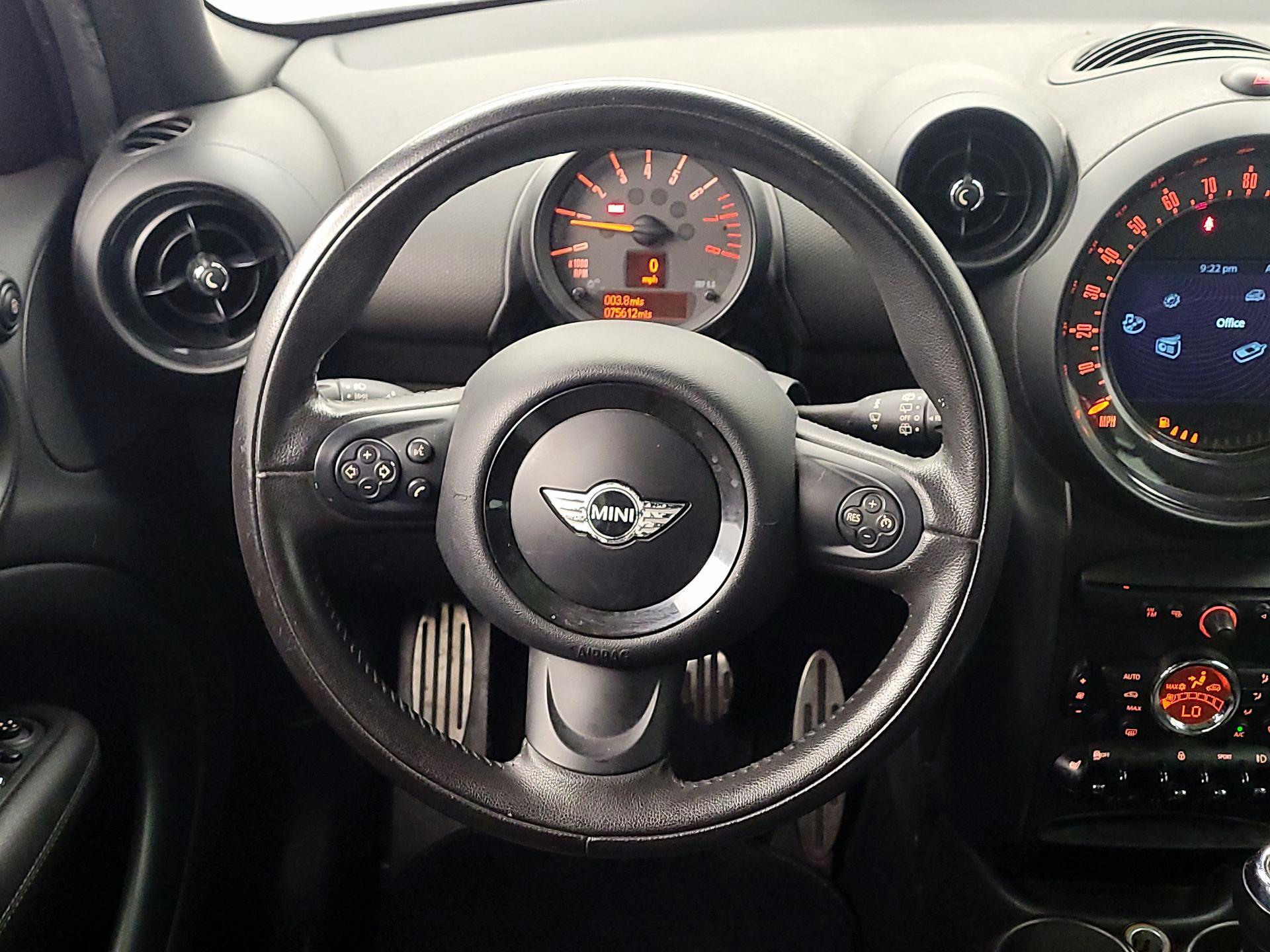 Thumbnail: 2015 MINI Cooper Countryman - 10