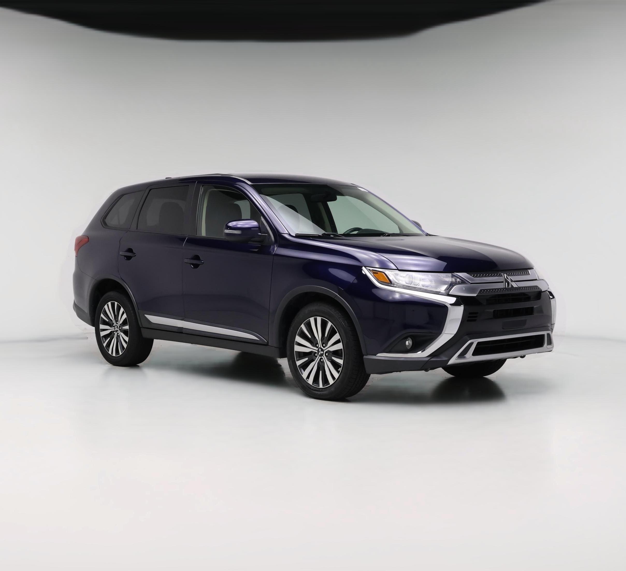 Thumbnail: 2019 Mitsubishi Outlander - 1