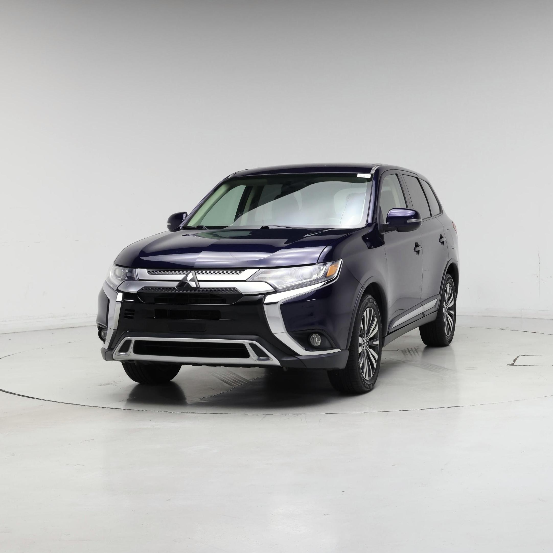 Thumbnail: 2019 Mitsubishi Outlander - 4