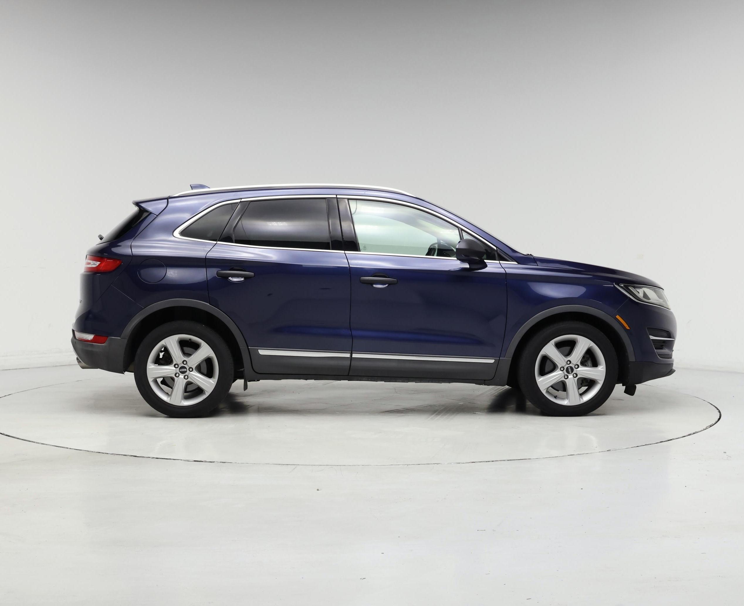 Thumbnail: 2017 Lincoln MKC - 7