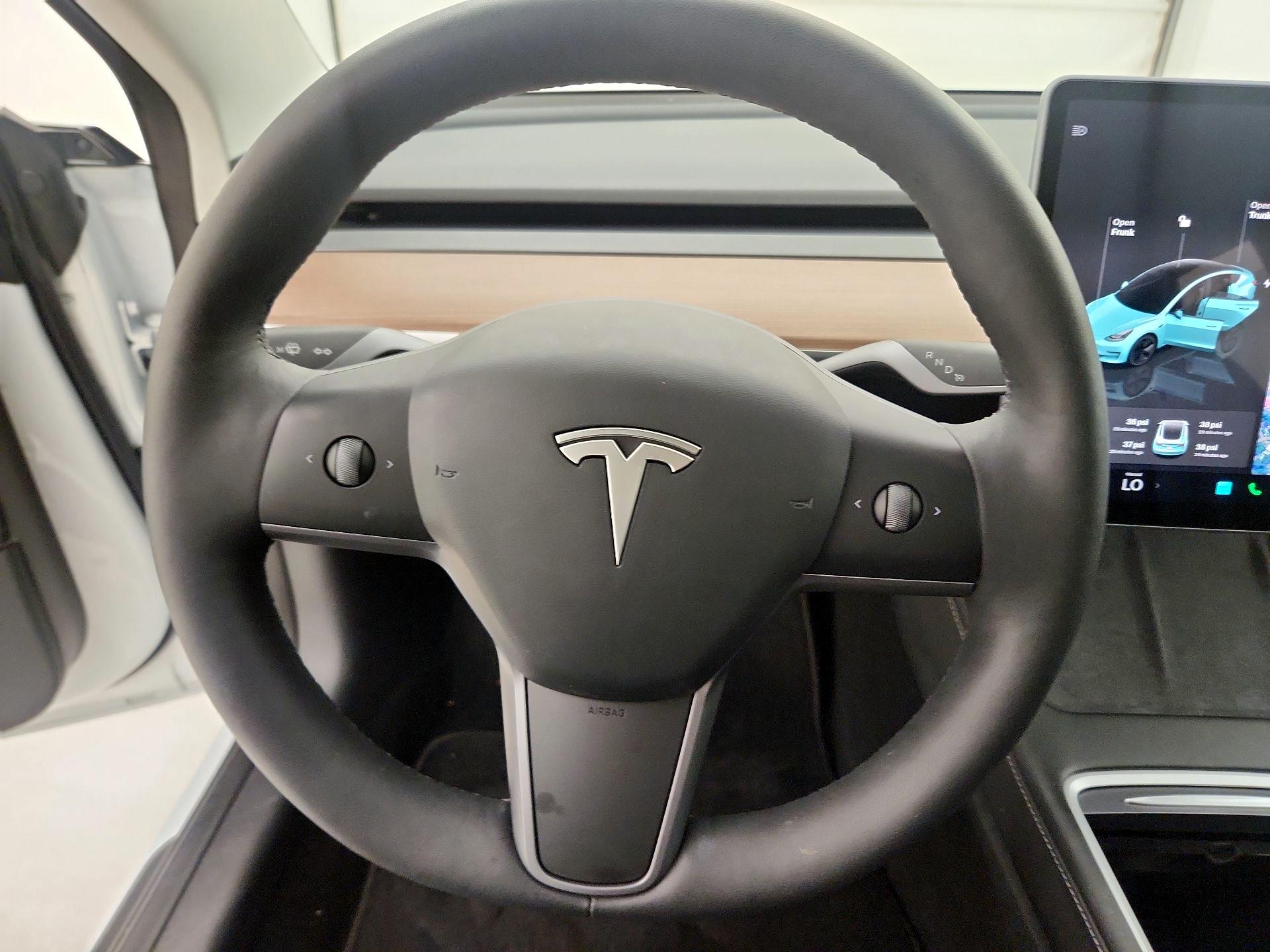 Thumbnail: 2023 Tesla Model 3 - 10
