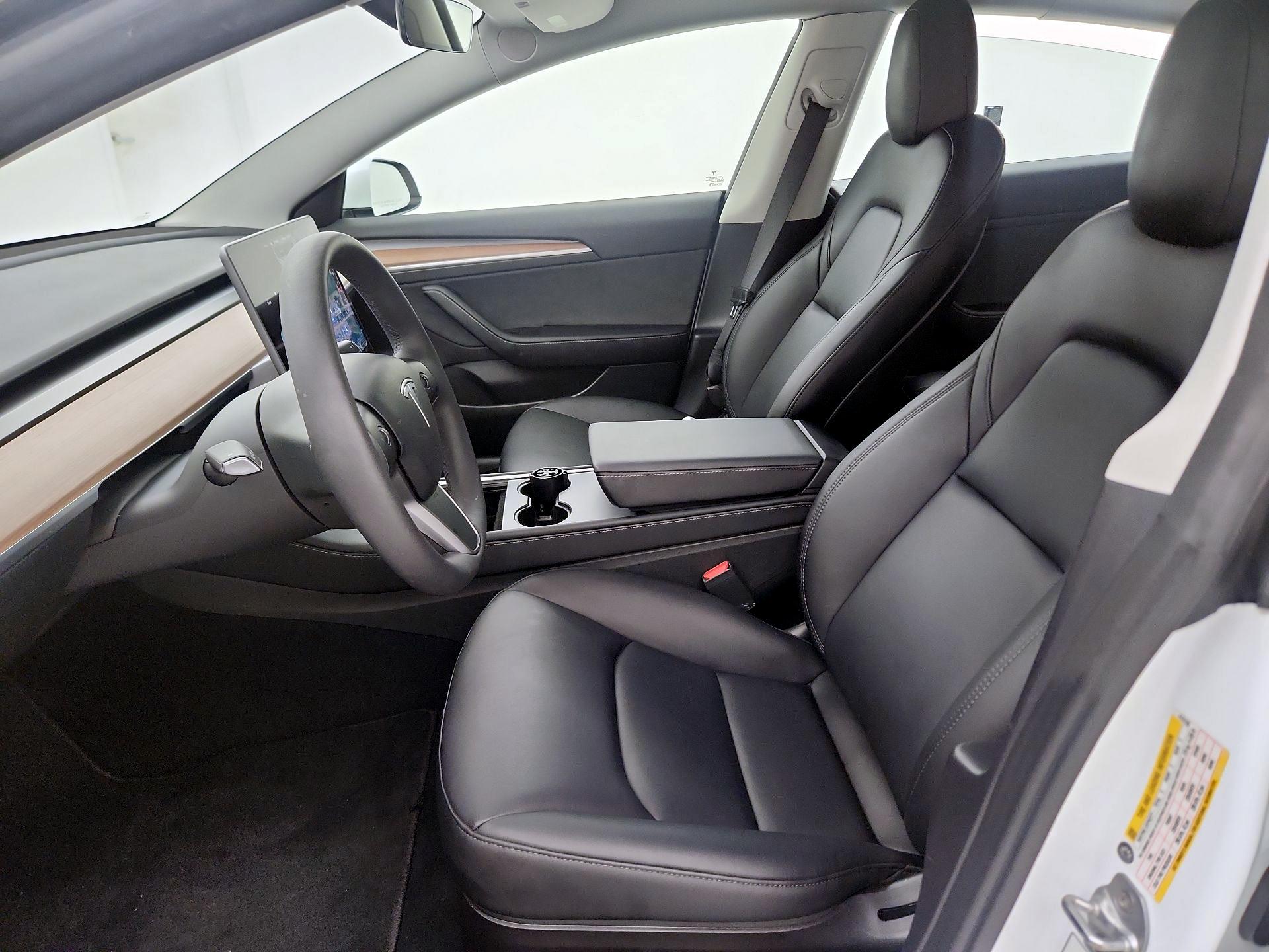 Thumbnail: 2023 Tesla Model 3 - 11