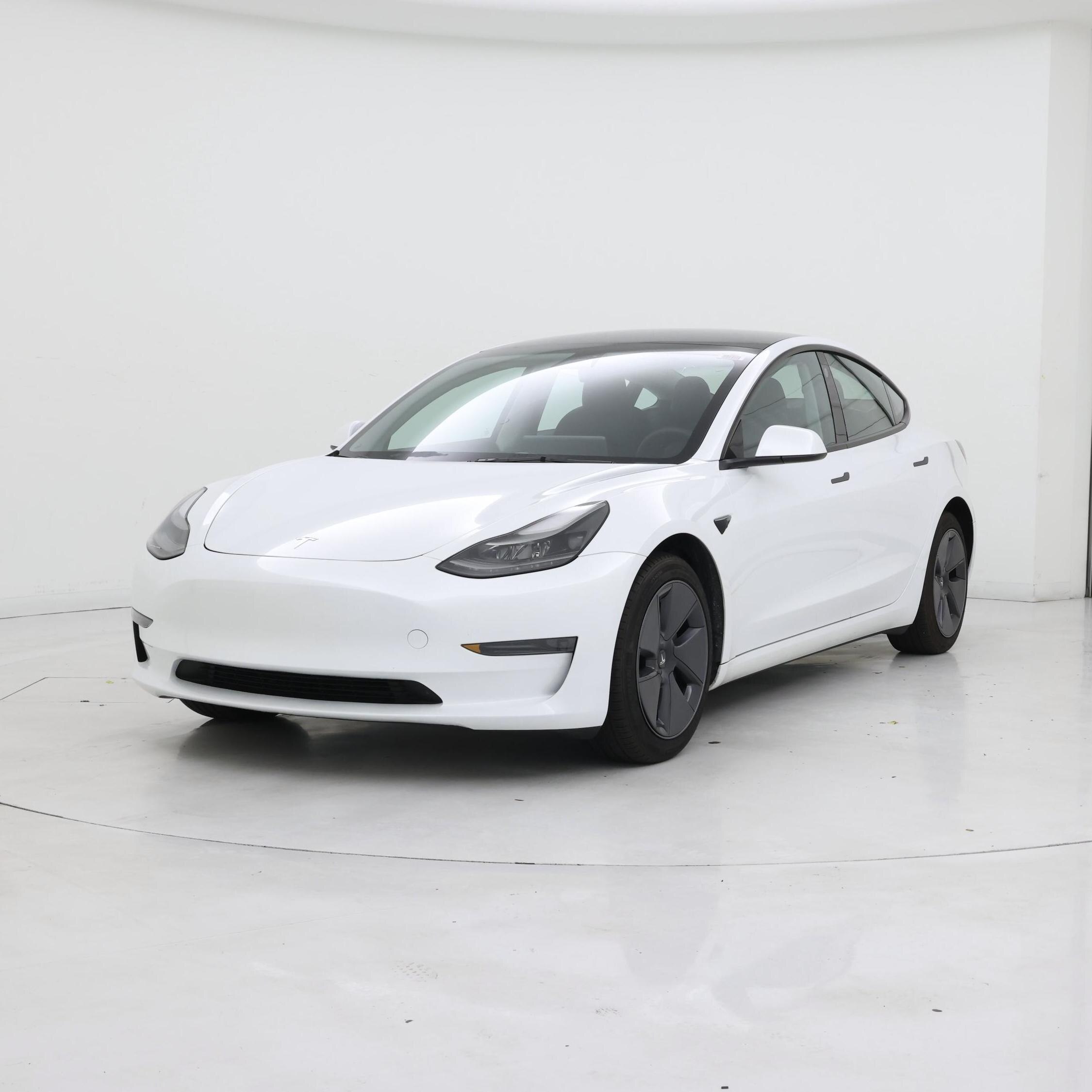Thumbnail: 2023 Tesla Model 3 - 4