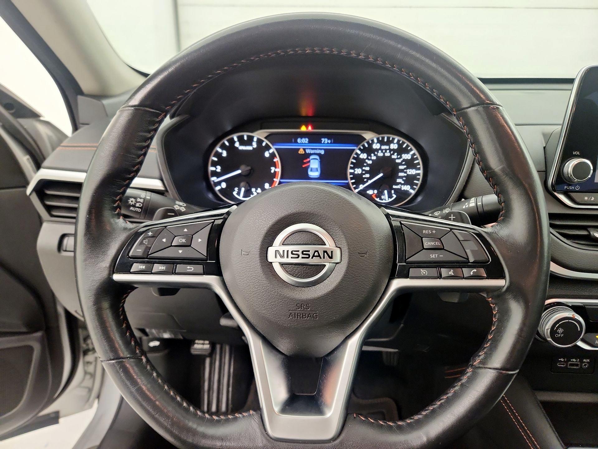 Thumbnail: 2019 Nissan Altima - 10