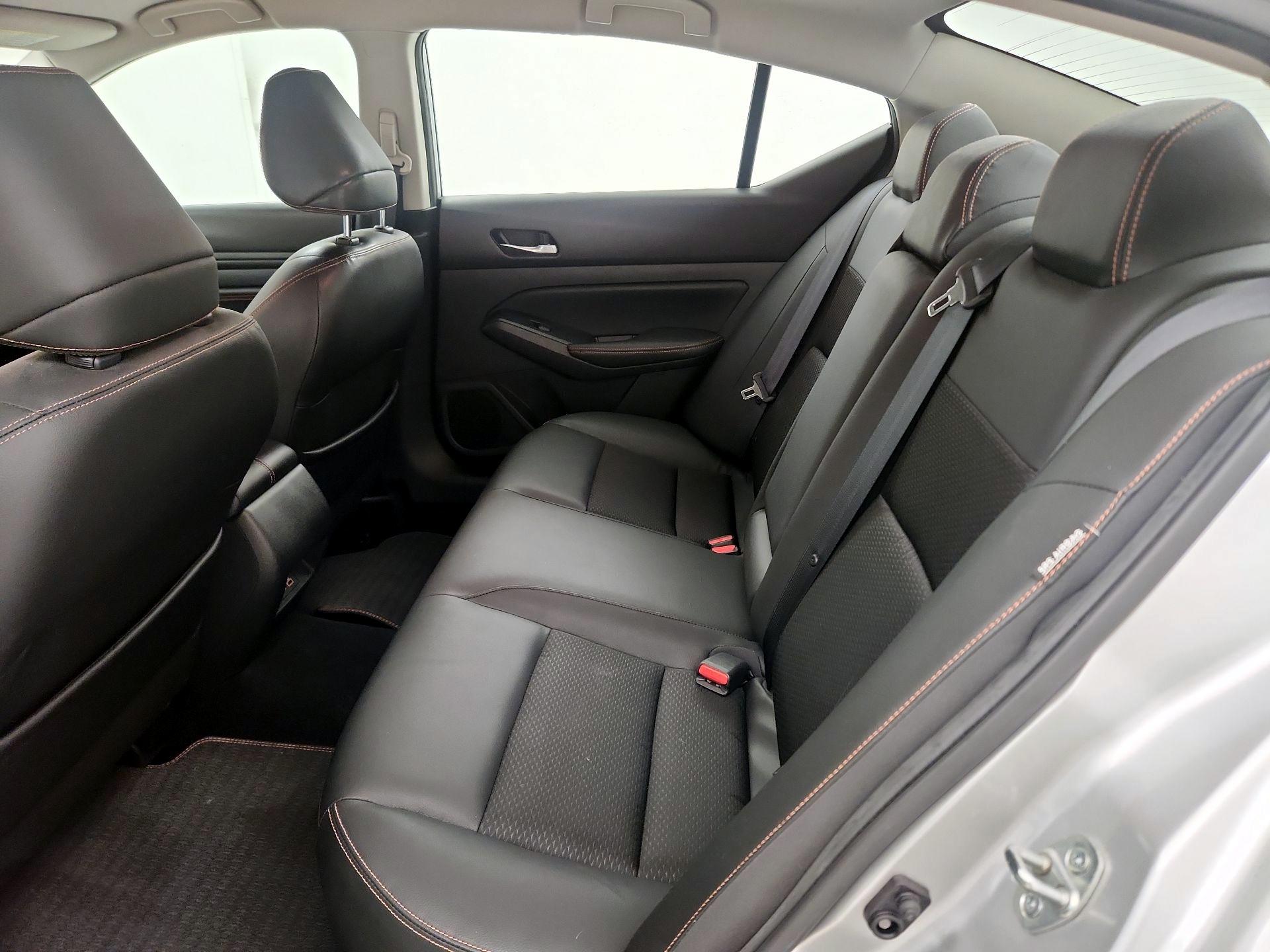 Thumbnail: 2019 Nissan Altima - 19