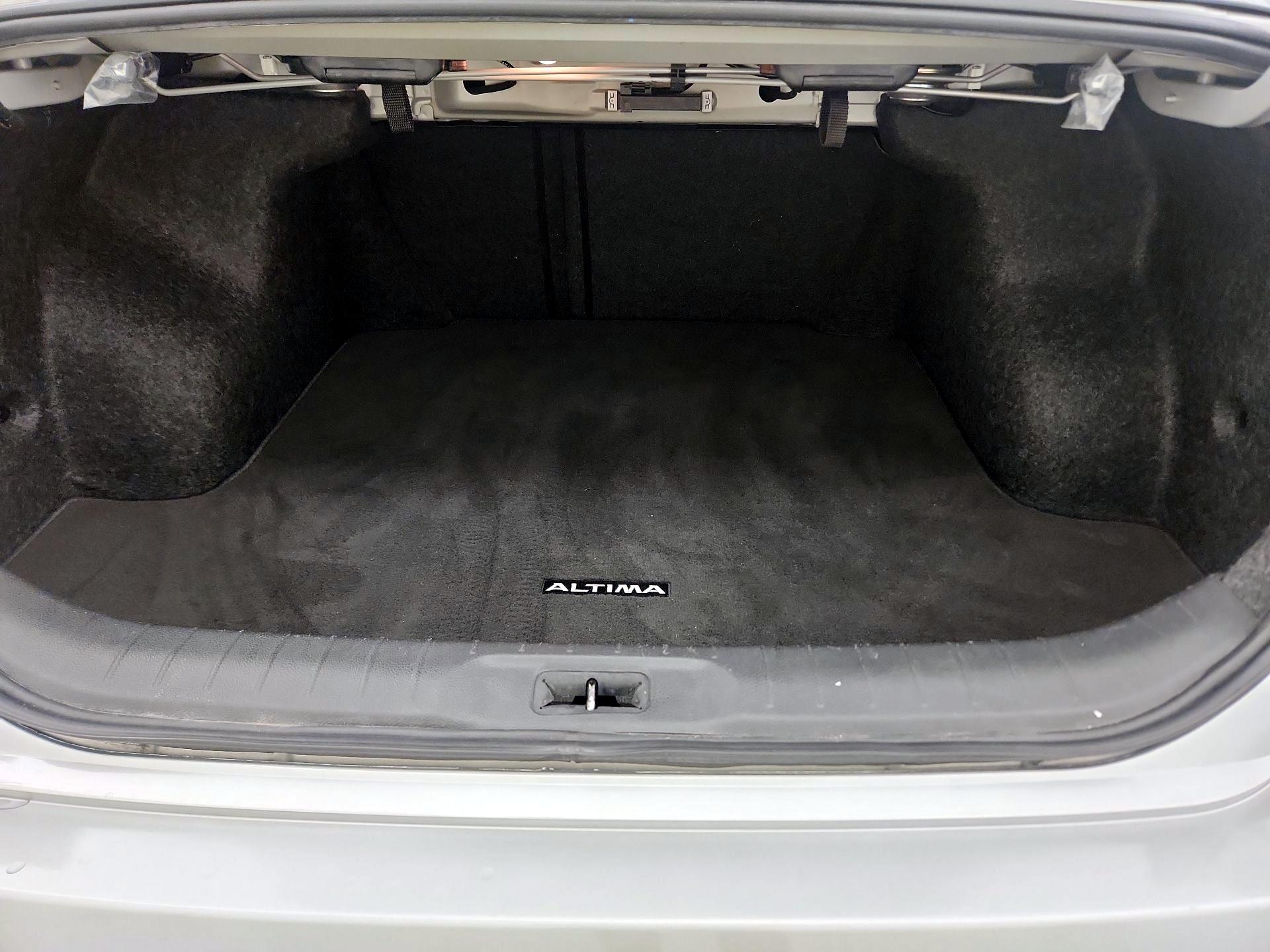Thumbnail: 2019 Nissan Altima - 20