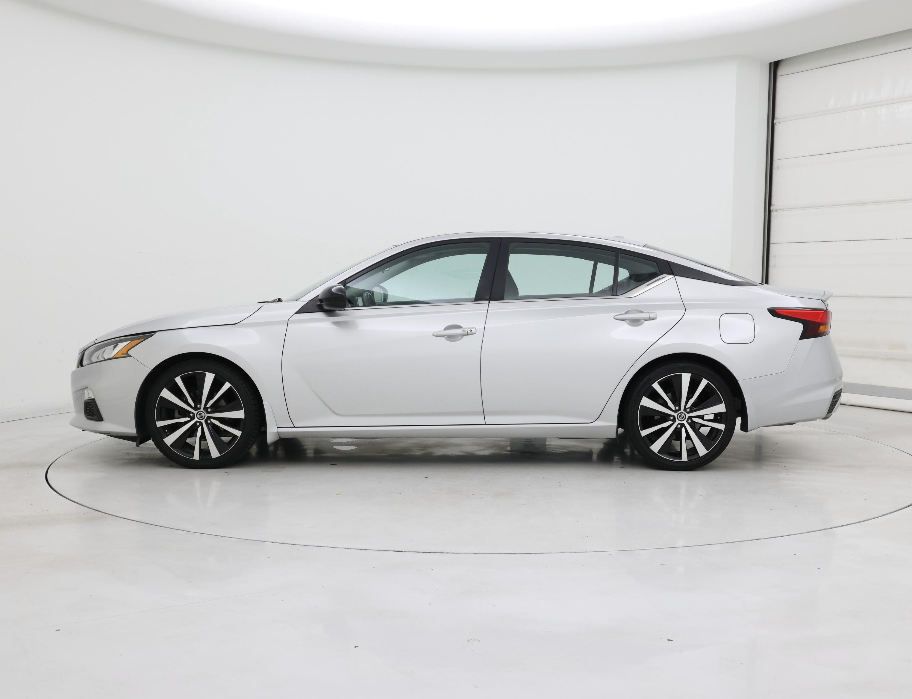 Thumbnail: 2019 Nissan Altima - 3