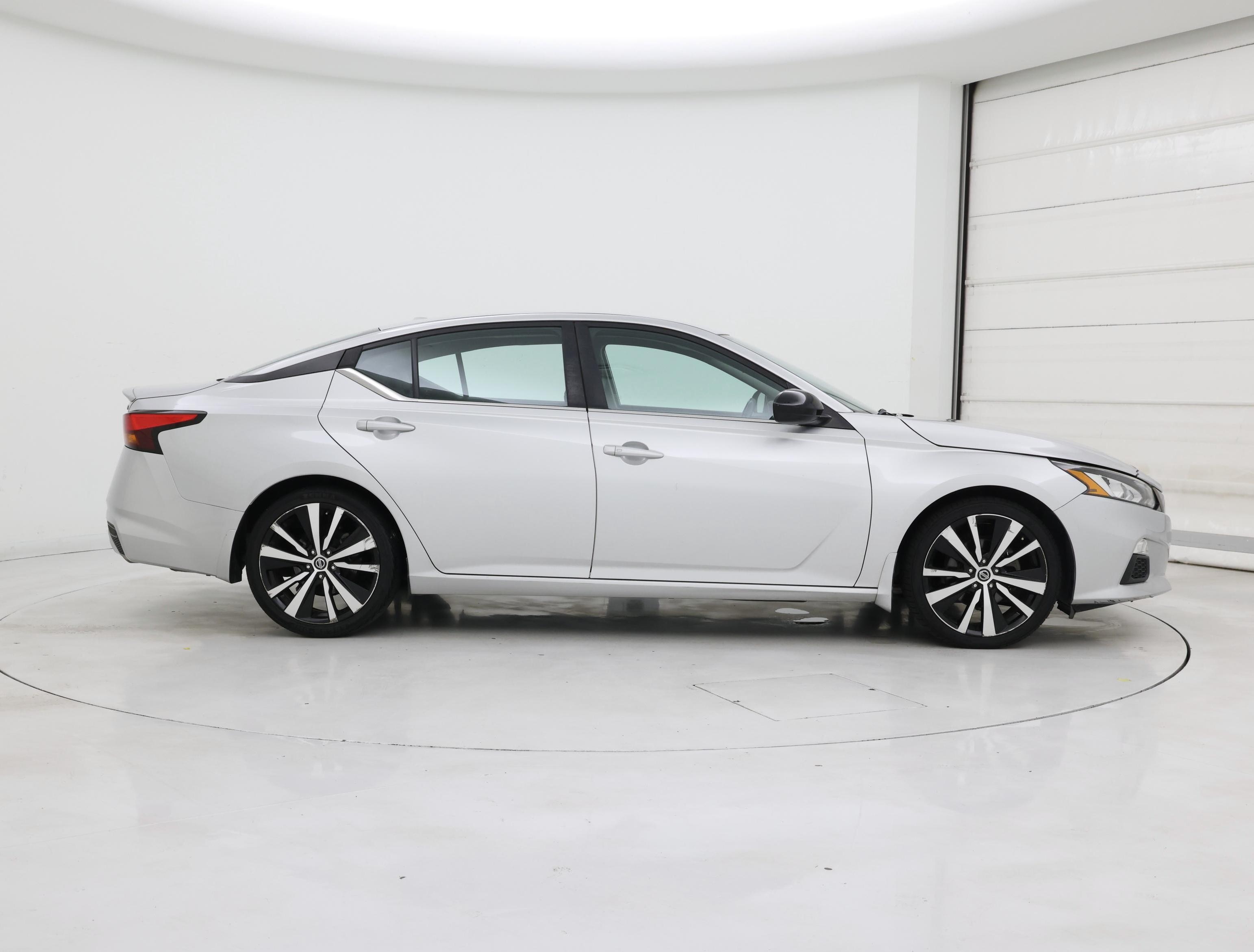 Thumbnail: 2019 Nissan Altima - 7