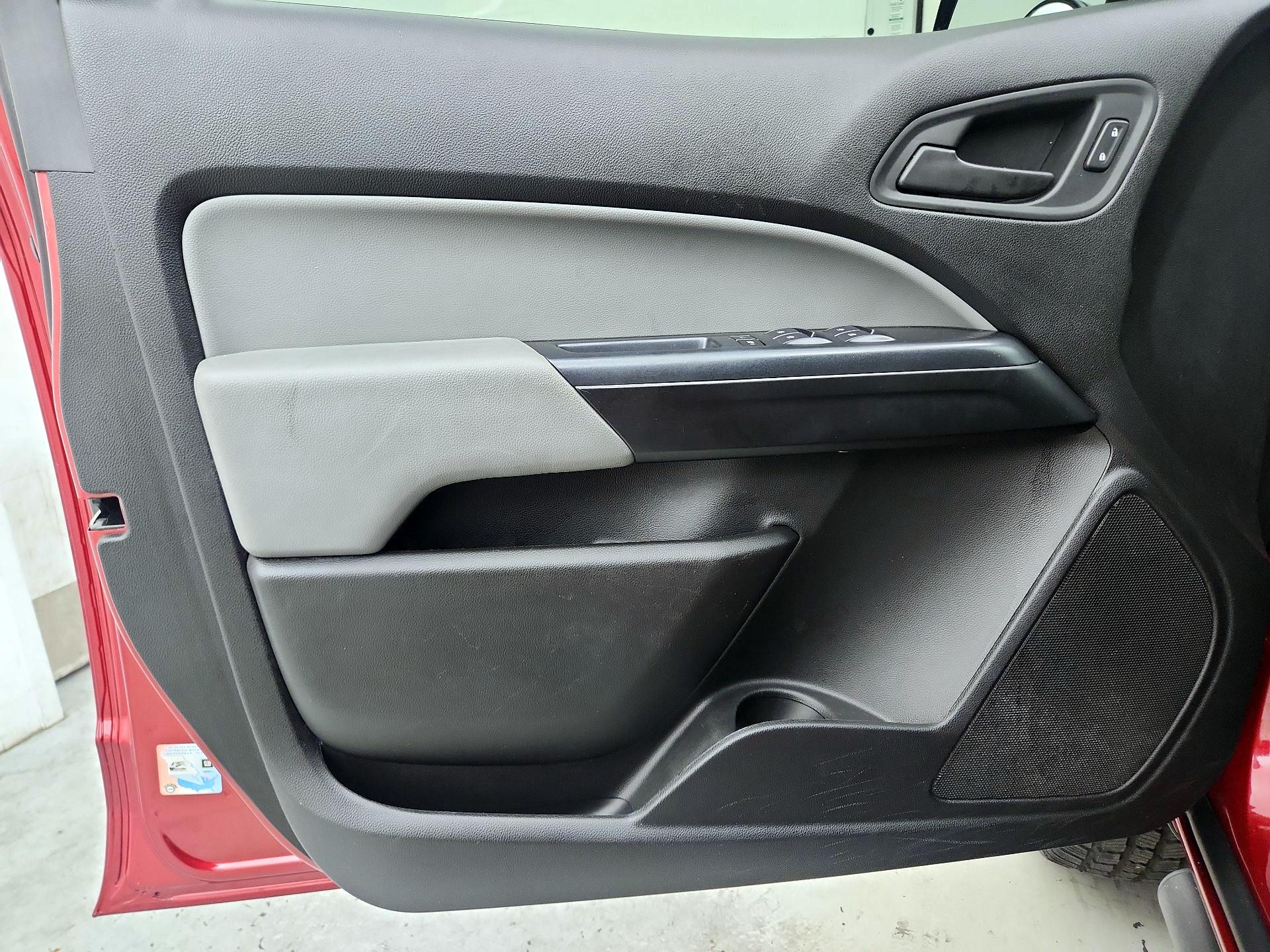 Thumbnail: 2021 Chevrolet Colorado - 12