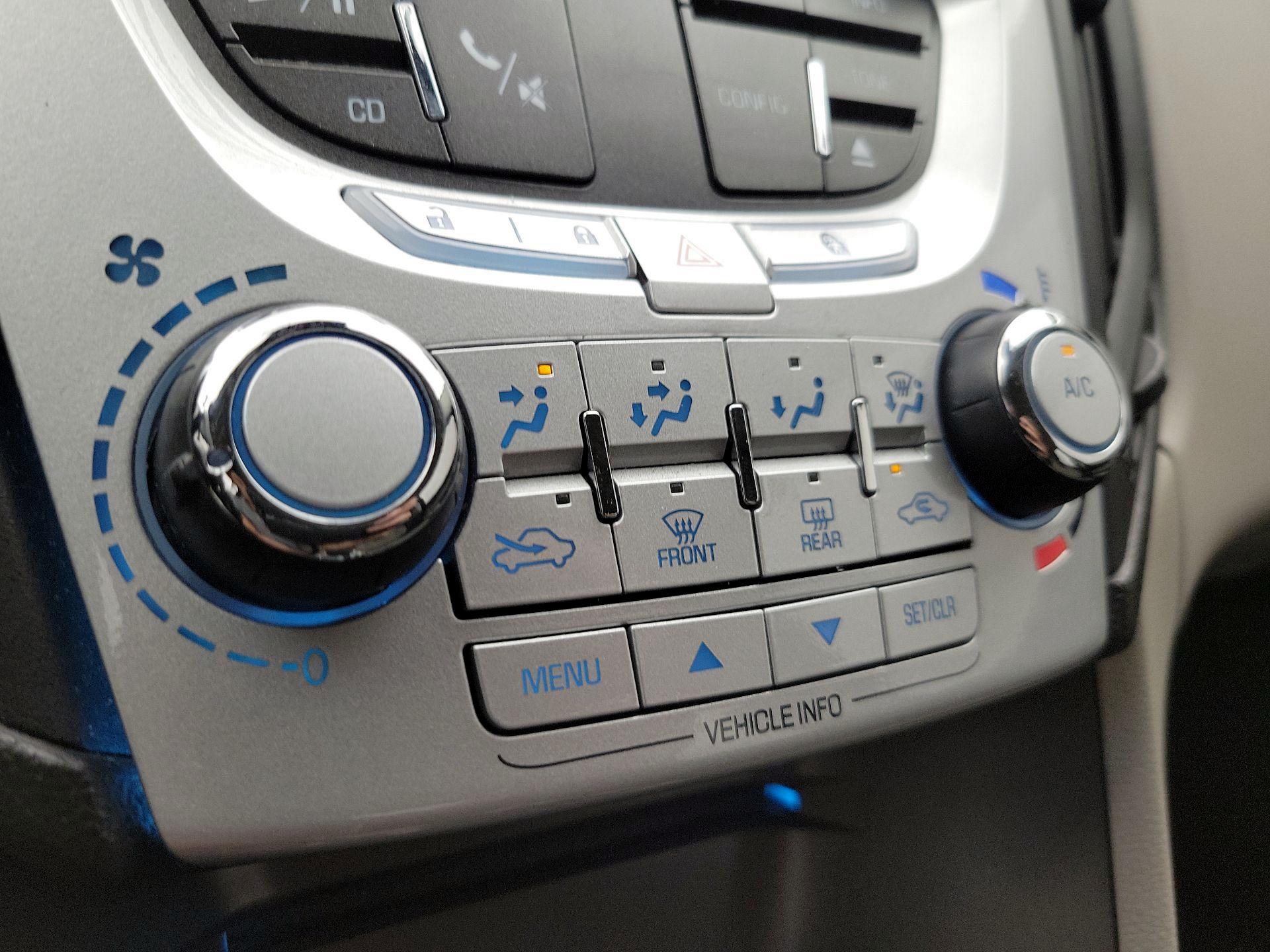 Thumbnail: 2014 Chevrolet Equinox - 14