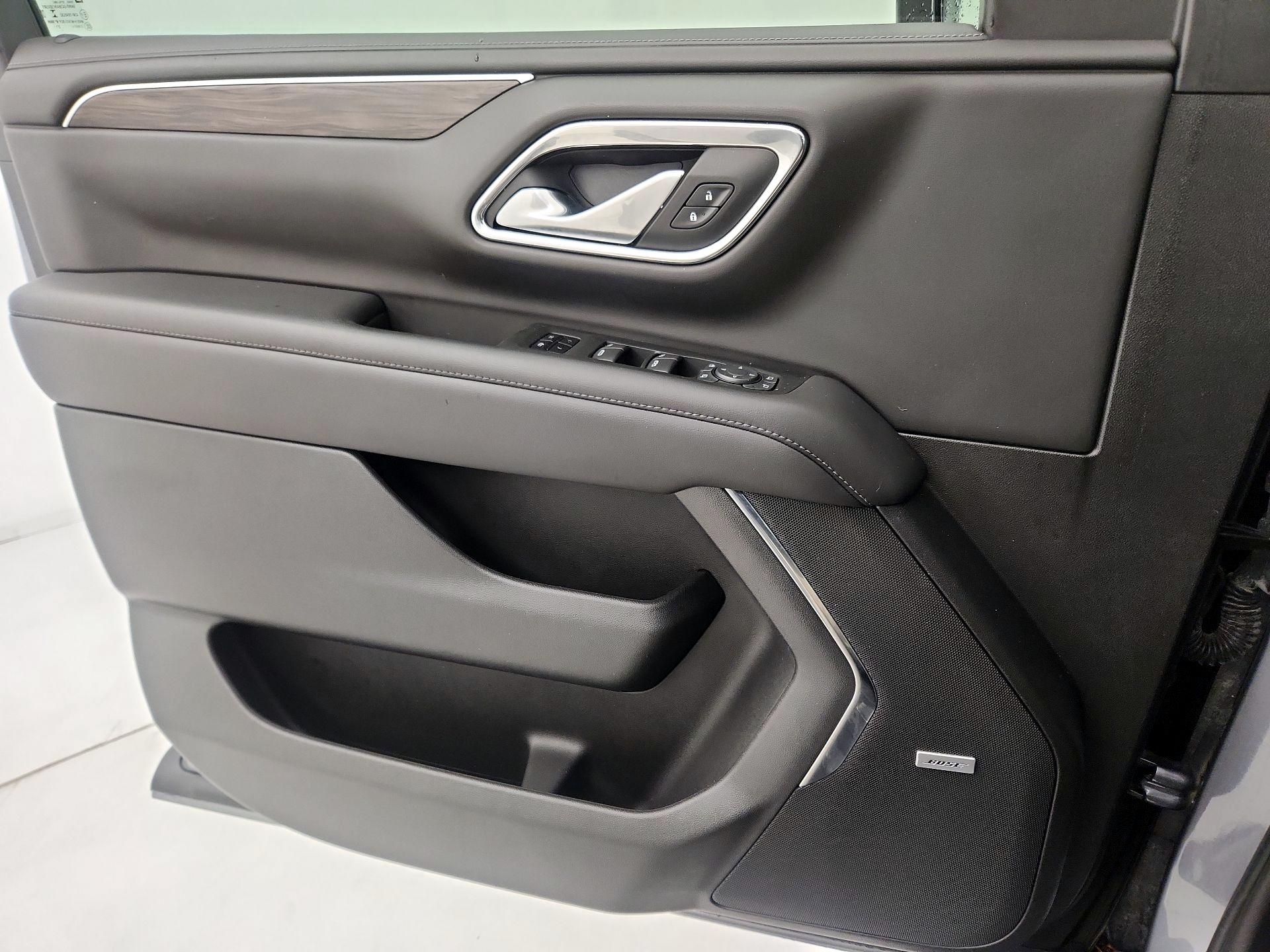 Thumbnail: 2022 Chevrolet Suburban - 12
