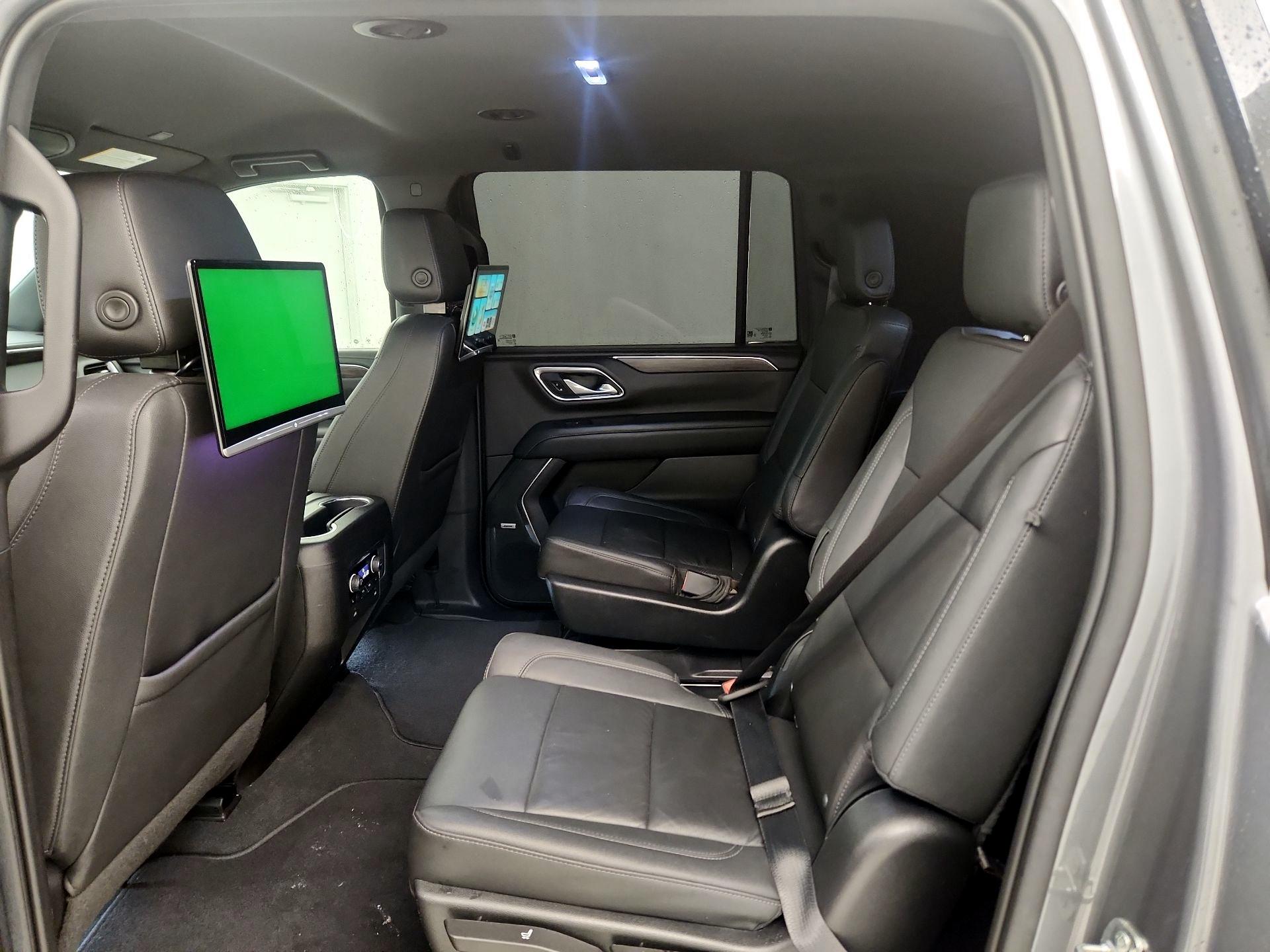 Thumbnail: 2022 Chevrolet Suburban - 19
