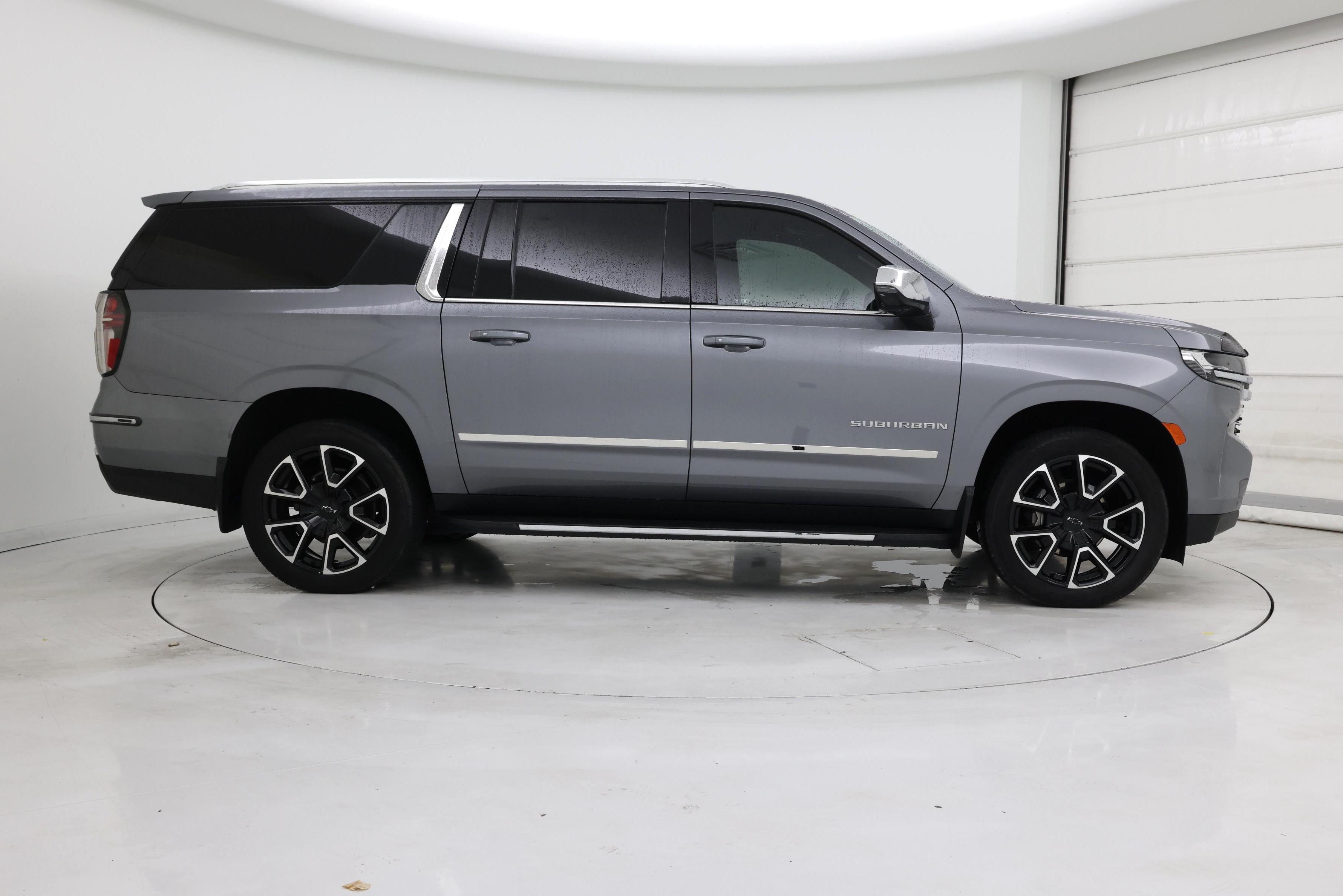 Thumbnail: 2022 Chevrolet Suburban - 7