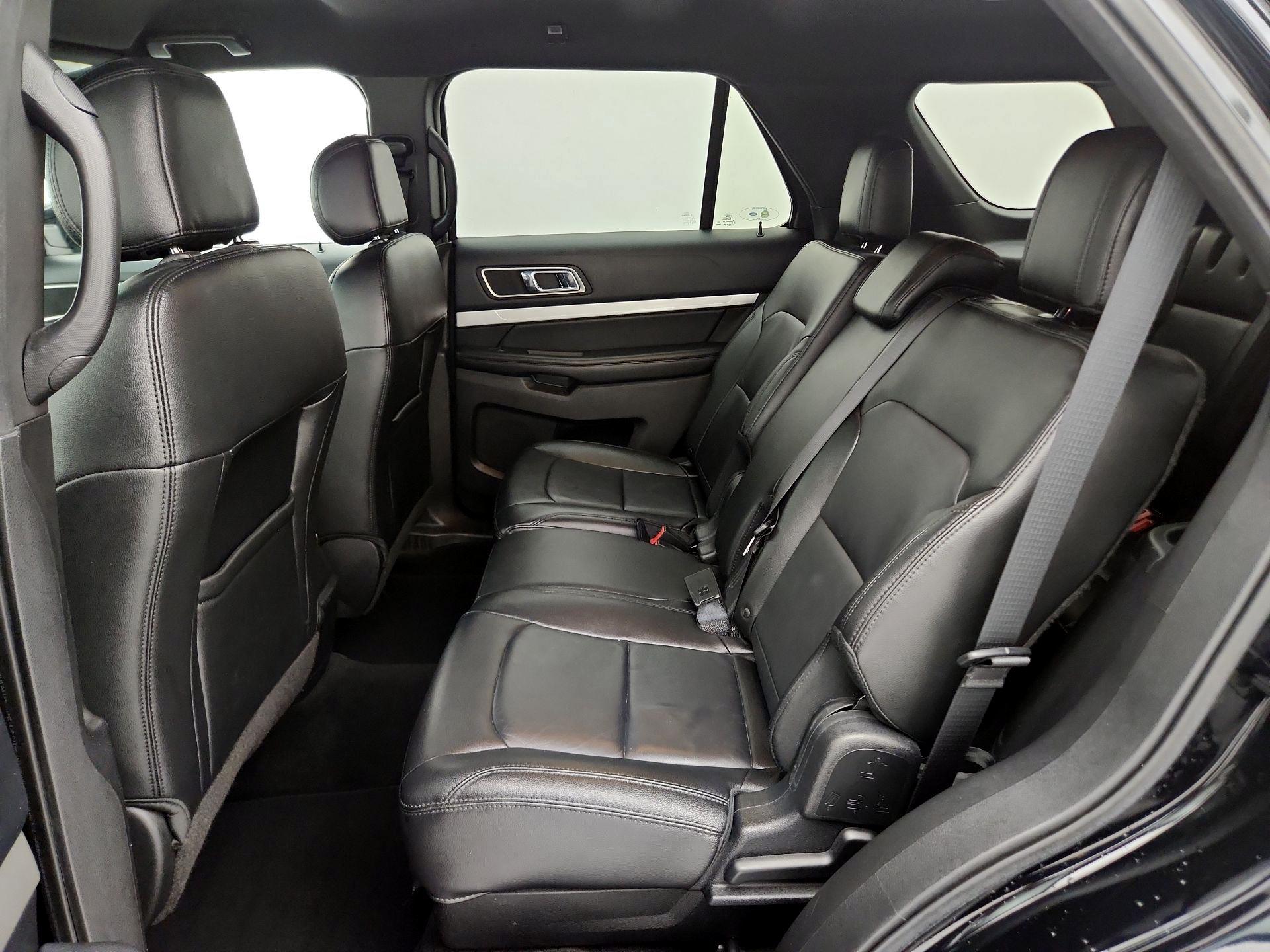 Thumbnail: 2016 Ford Explorer - 19