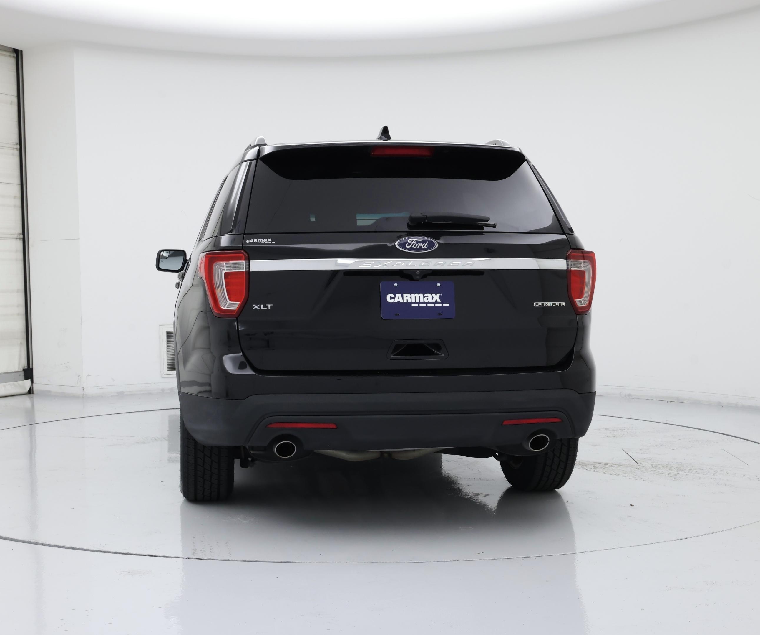 Thumbnail: 2016 Ford Explorer - 6
