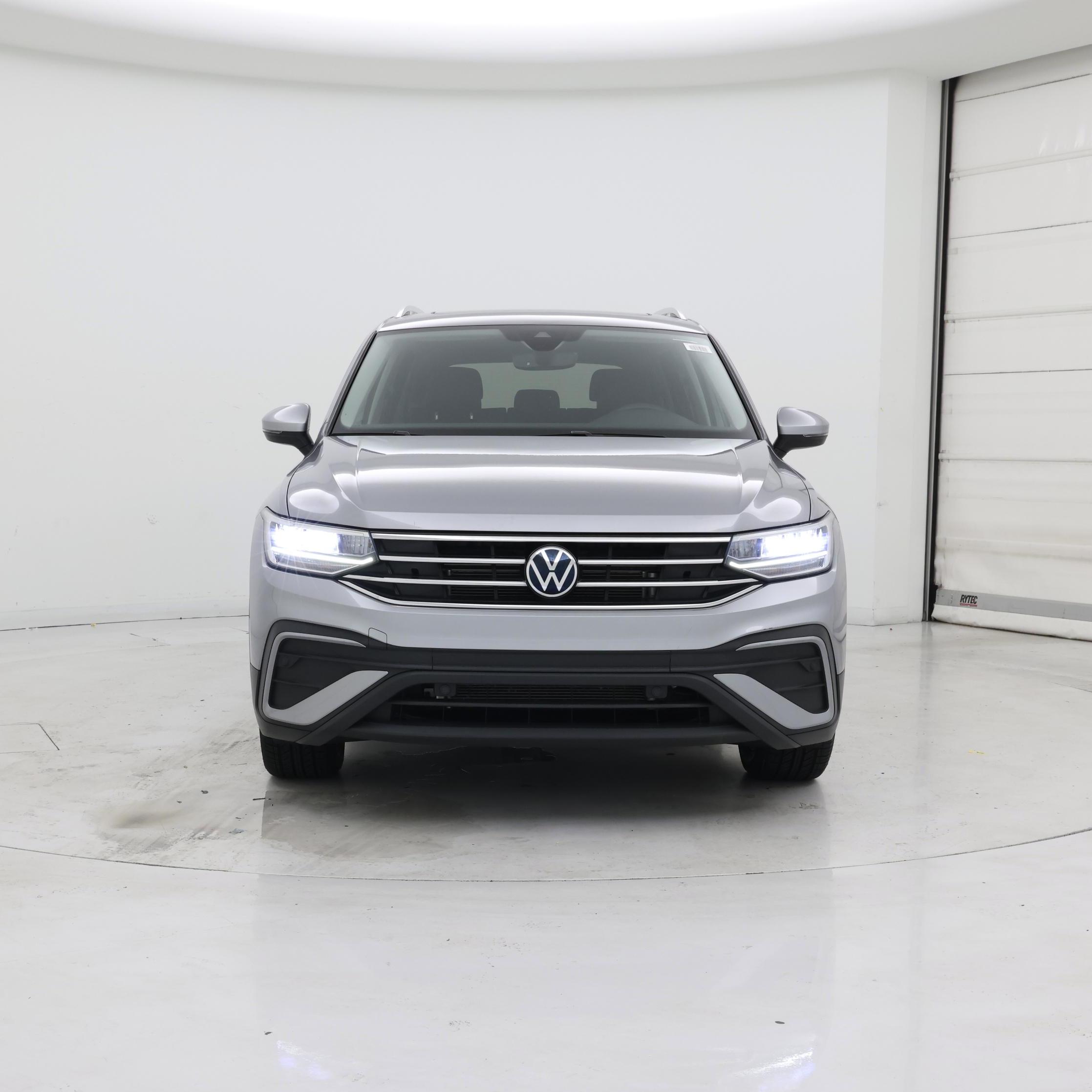 Thumbnail: 2023 Volkswagen Tiguan - 5