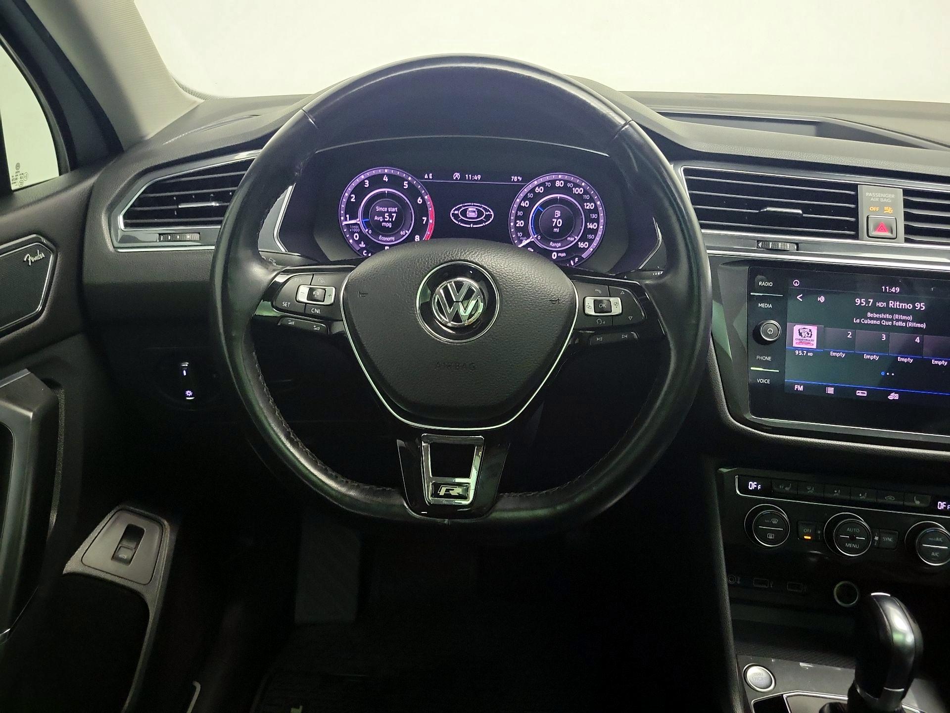 Thumbnail: 2018 Volkswagen Tiguan - 10