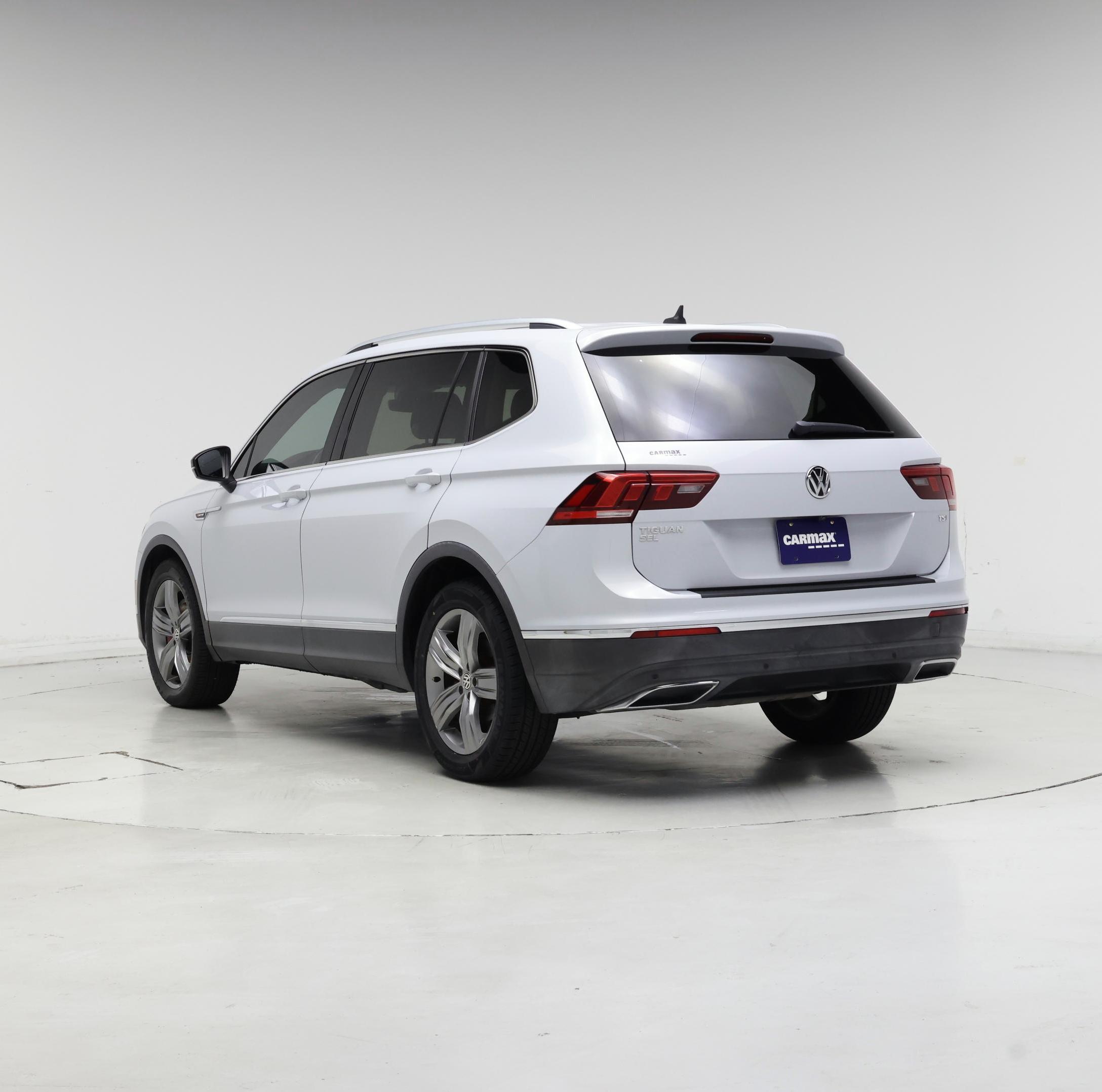 Thumbnail: 2018 Volkswagen Tiguan - 2