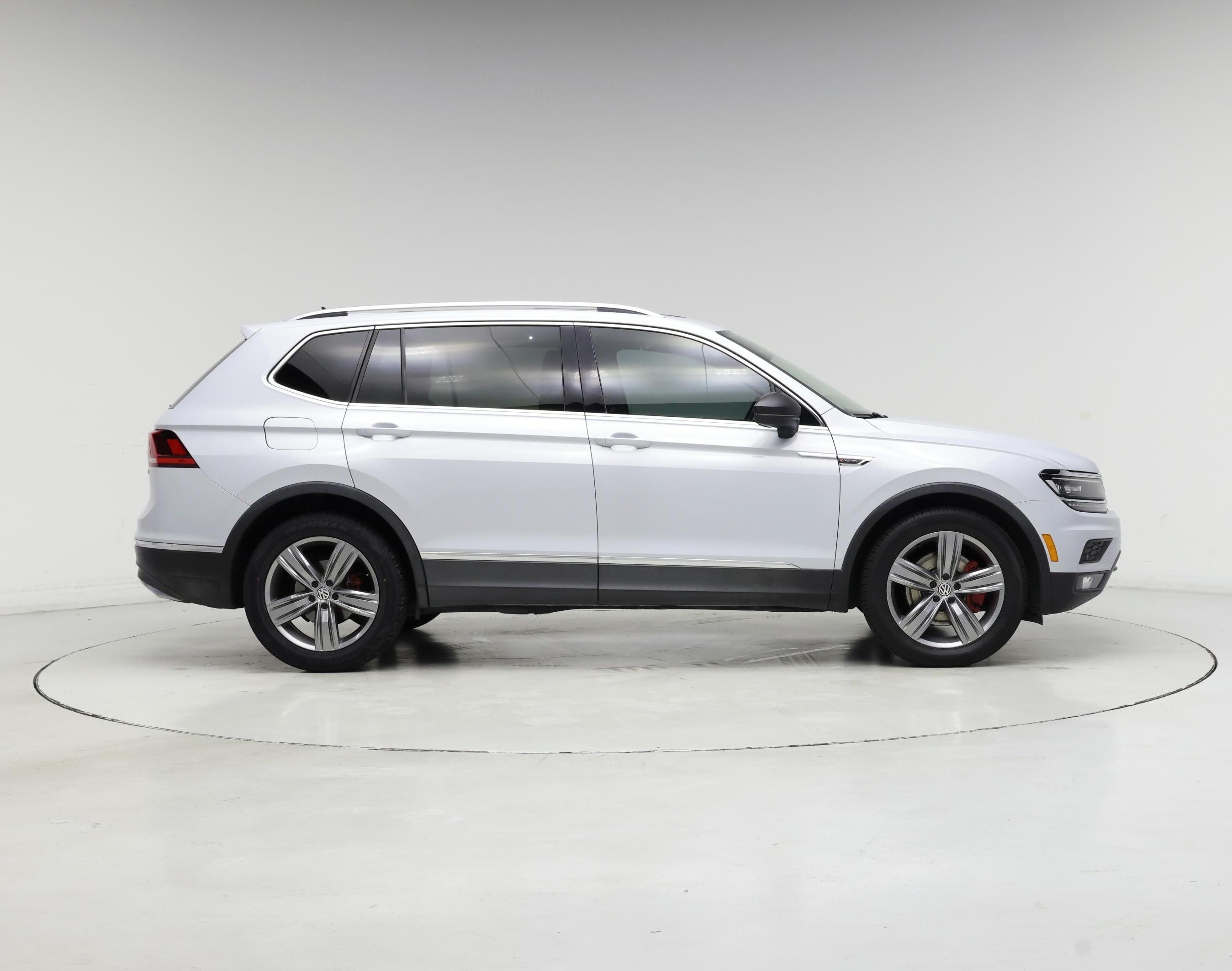 Thumbnail: 2018 Volkswagen Tiguan - 7